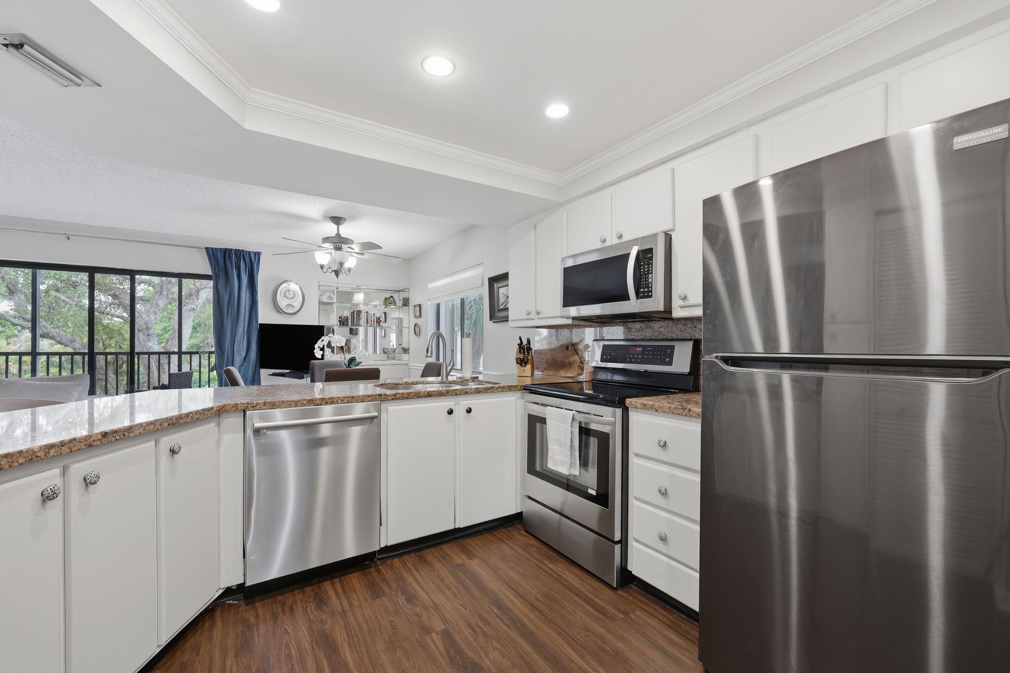 SEA RISE CONDO - Residential