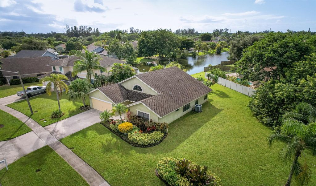 Photo of 22413 Swordfish Drive, Boca Raton, FL 33428 (MLS # R11031707)