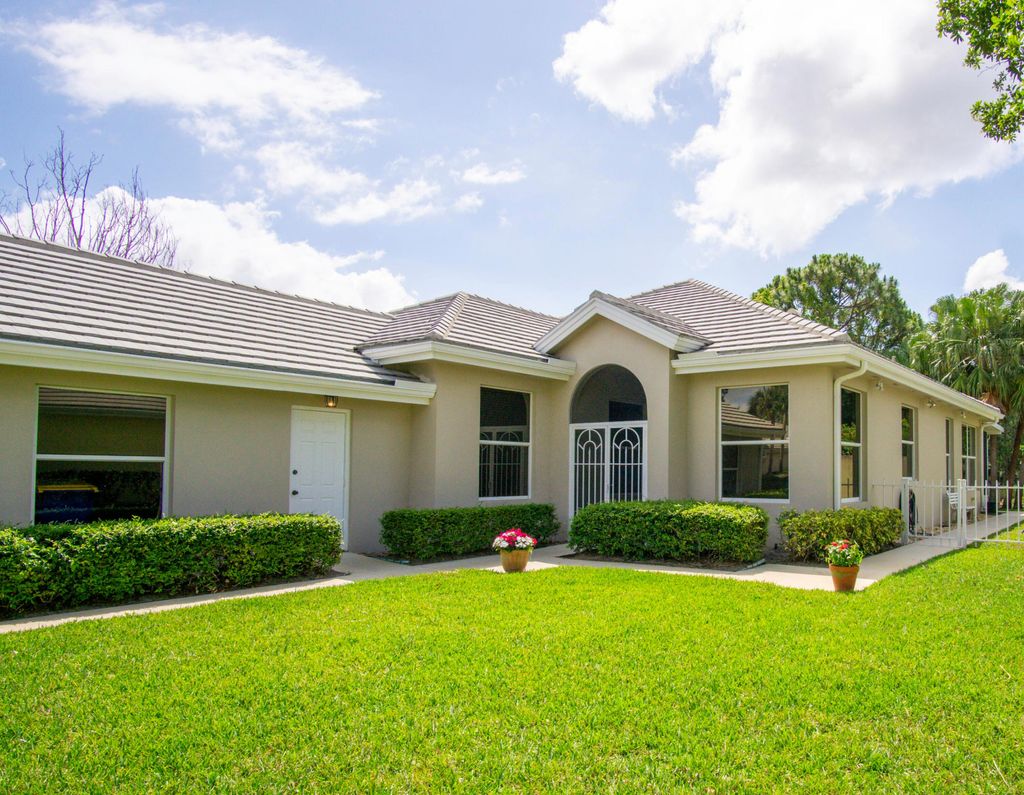 Photo of 7745 SE Bay Cedar Circle, Hobe Sound, FL 33455 (MLS # R10985113)