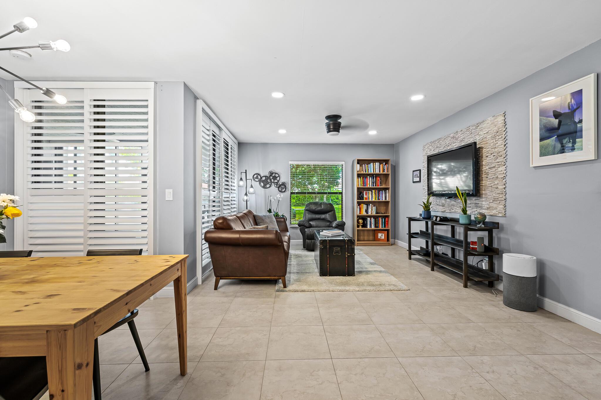 8547 Boca Glades Boulevard W C