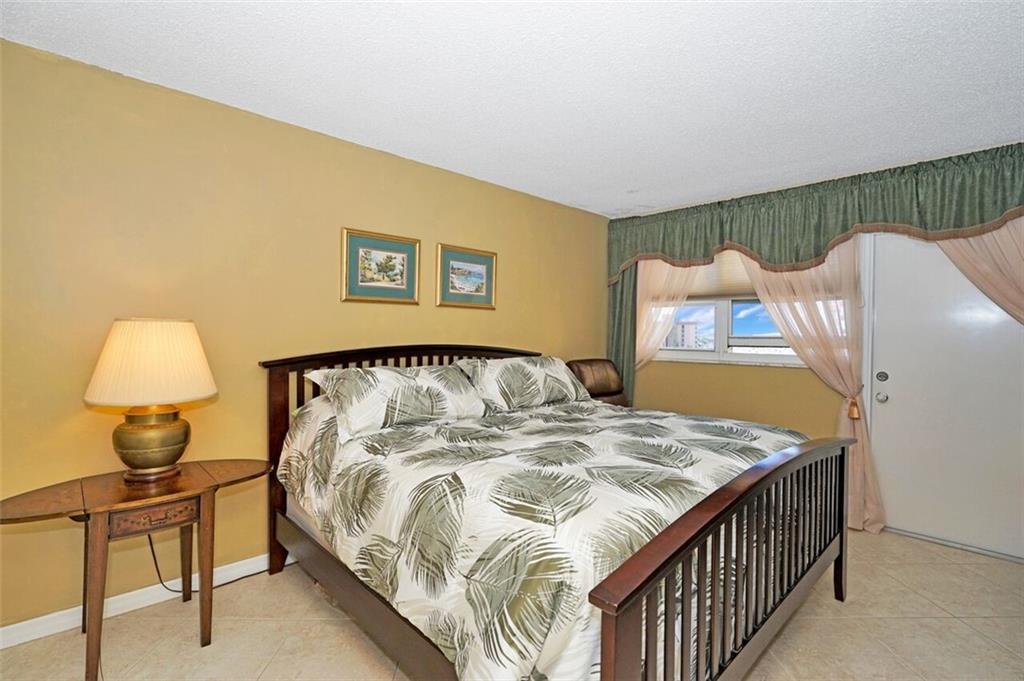 Bermuda House - Residential