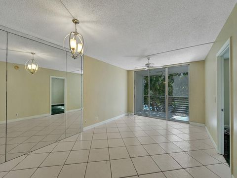 Condominium in Davie FL 9420 Poinciana Pl Pl 12.jpg