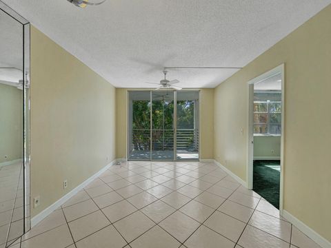 Condominium in Davie FL 9420 Poinciana Pl Pl 13.jpg