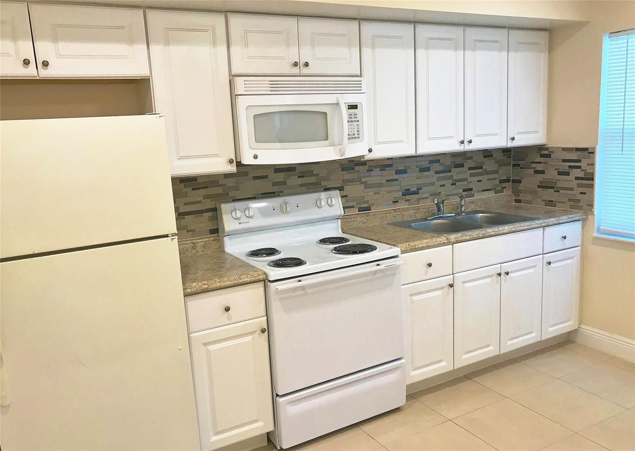 Flamingo Village 44-39 B - Residential Lease