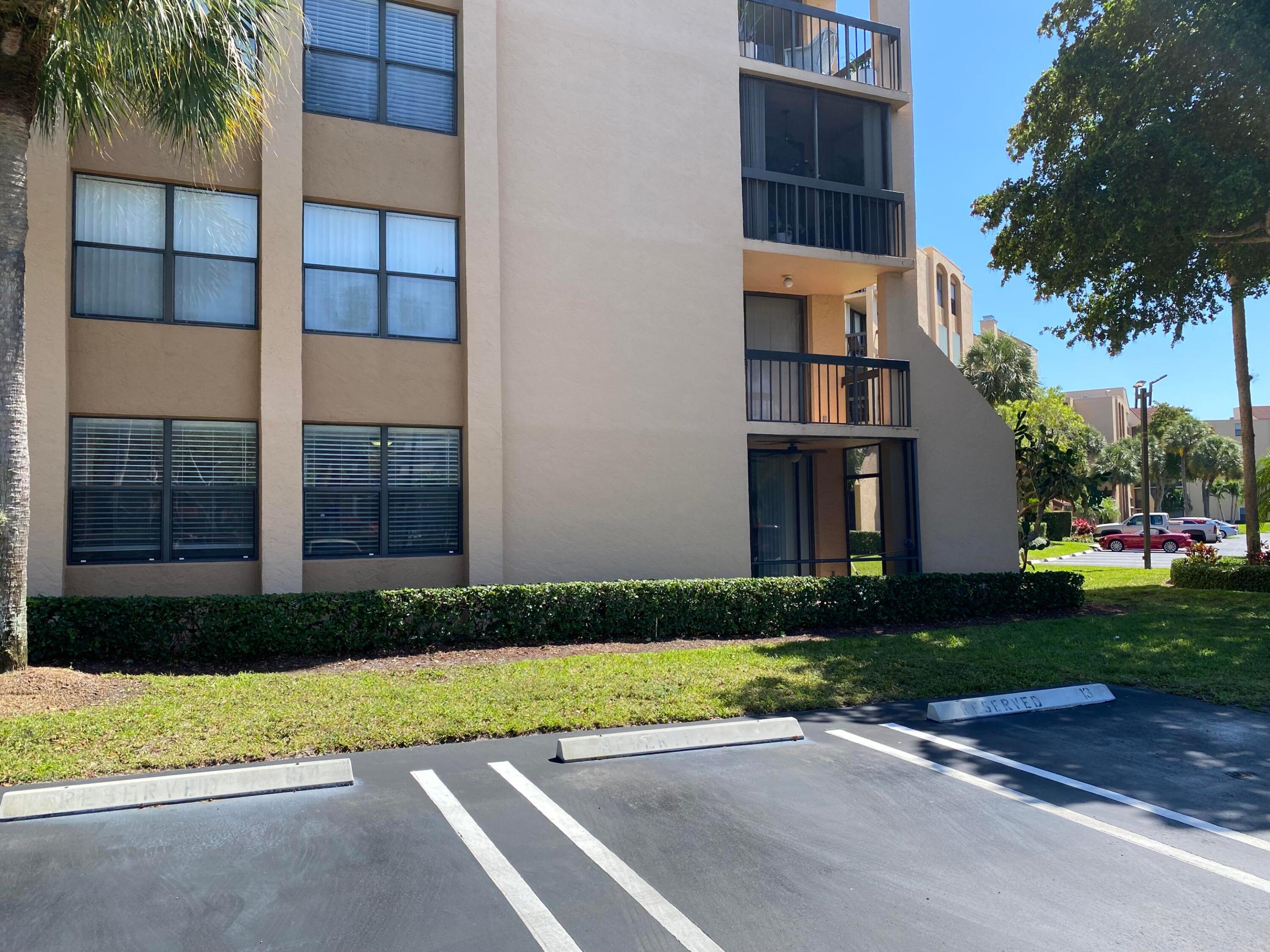 LAVERS DELRAY RACQUET CLUB CONDO - Residential Lease