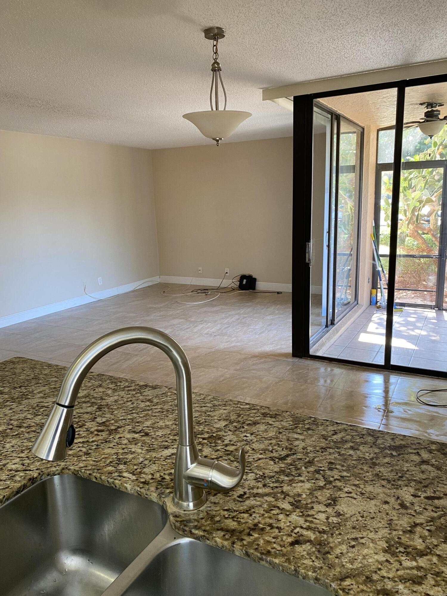 LAVERS DELRAY RACQUET CLUB CONDO - Residential Lease