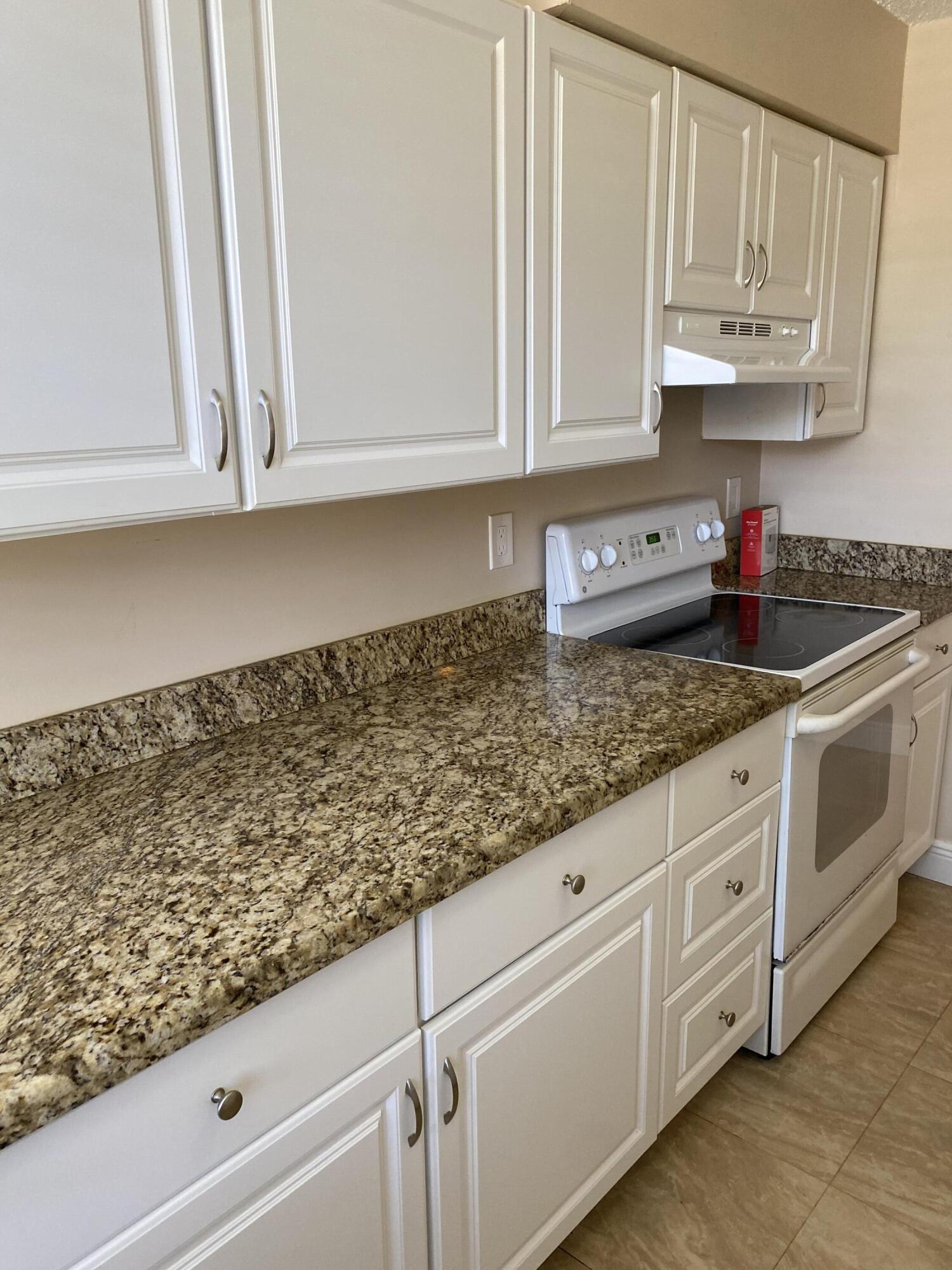 LAVERS DELRAY RACQUET CLUB CONDO - Residential Lease