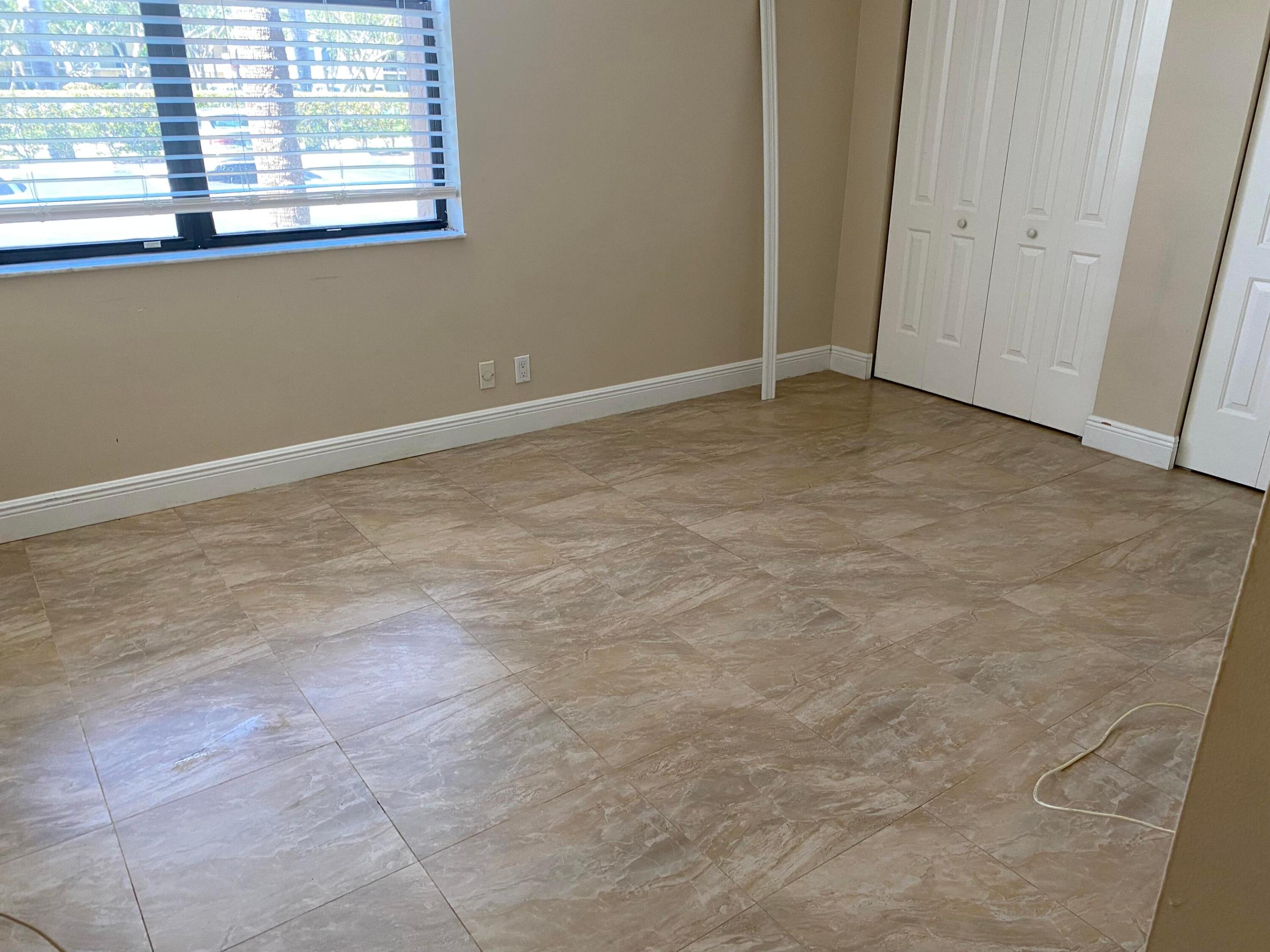 LAVERS DELRAY RACQUET CLUB CONDO - Residential Lease