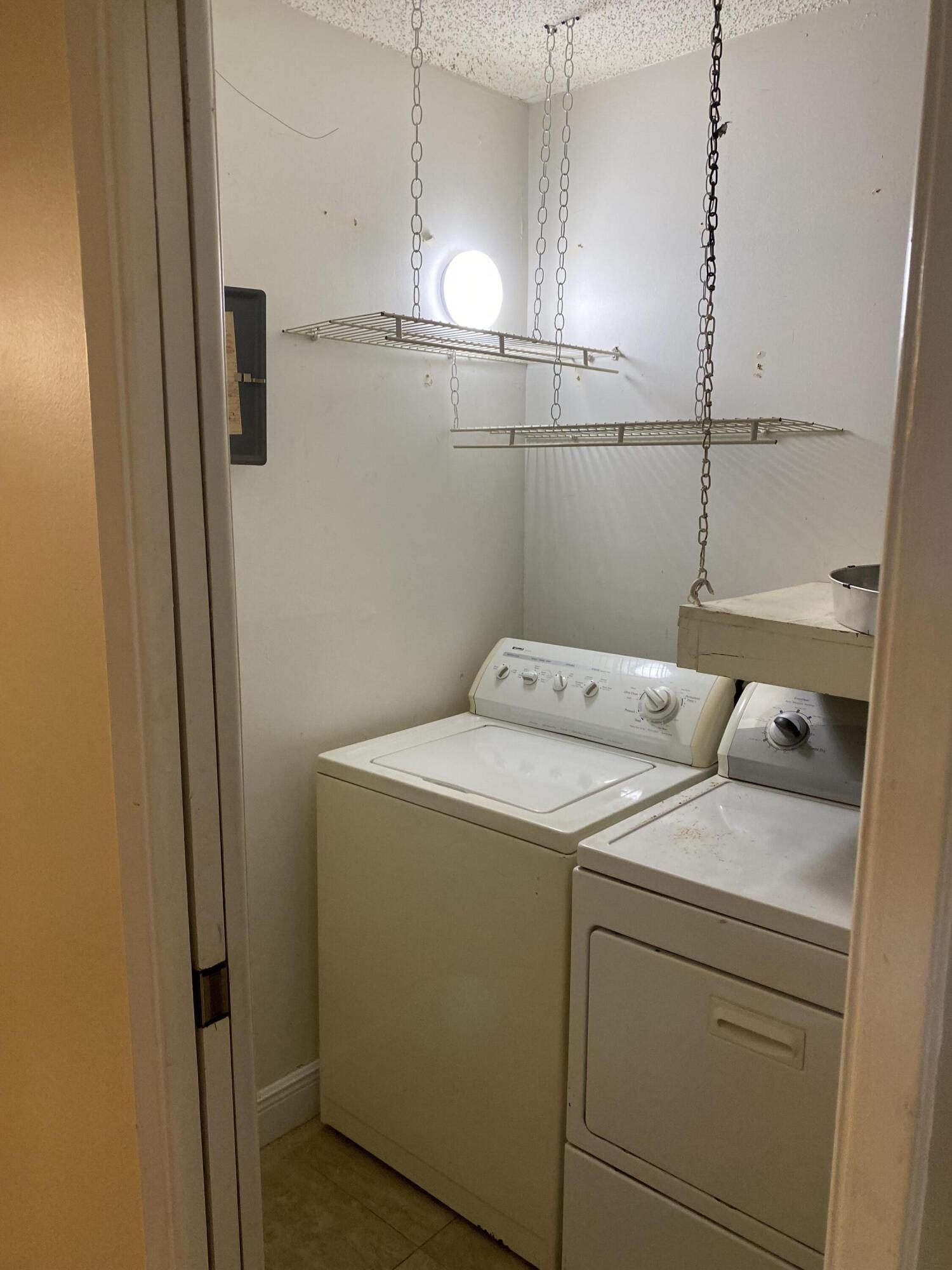 LAVERS DELRAY RACQUET CLUB CONDO - Residential Lease