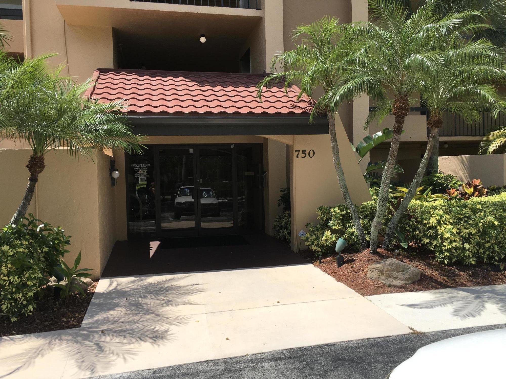 LAVERS DELRAY RACQUET CLUB CONDO - Residential Lease