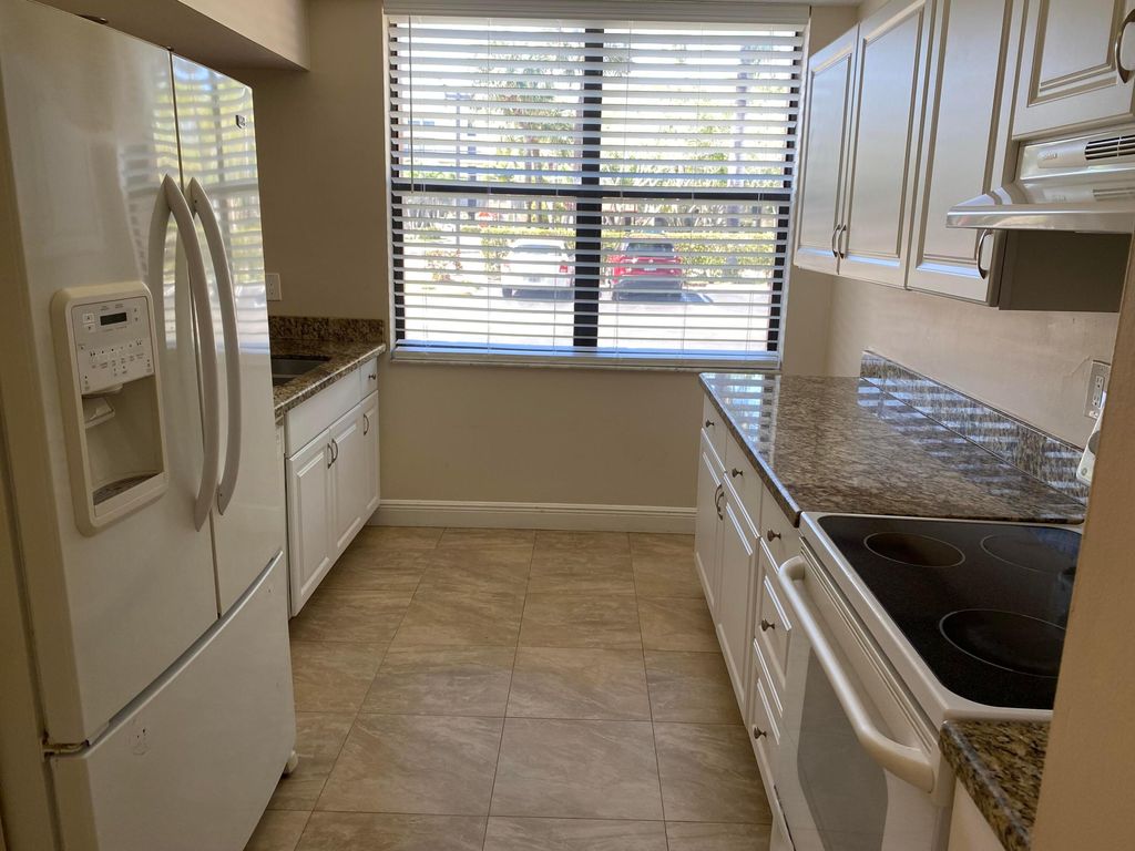 Photo of 750 Egret Circle #6111, Delray Beach, FL 33444 (MLS # R11168058)