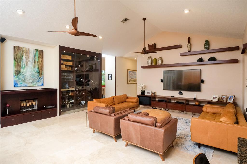 PADDOCK PARK 1 OF WELLINGTON - Residential