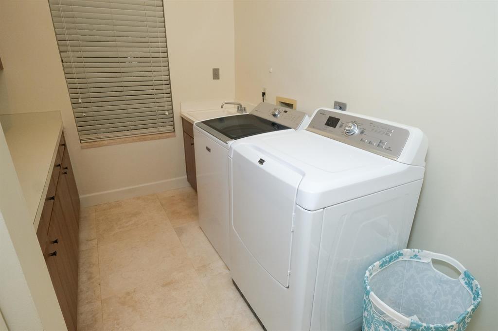 PADDOCK PARK 1 OF WELLINGTON - Residential