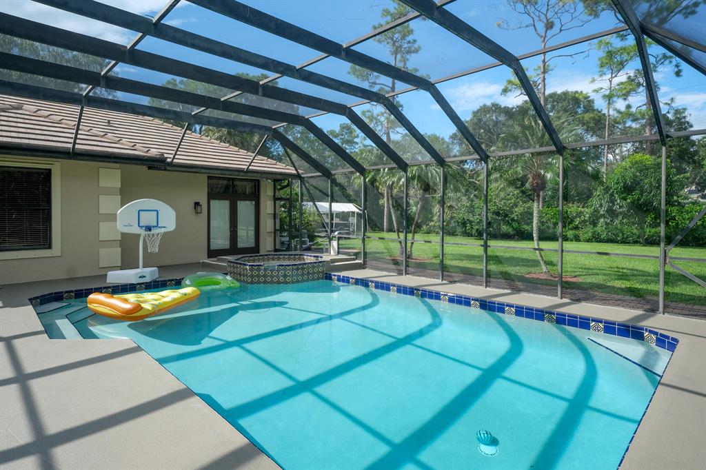 PADDOCK PARK 1 OF WELLINGTON - Residential