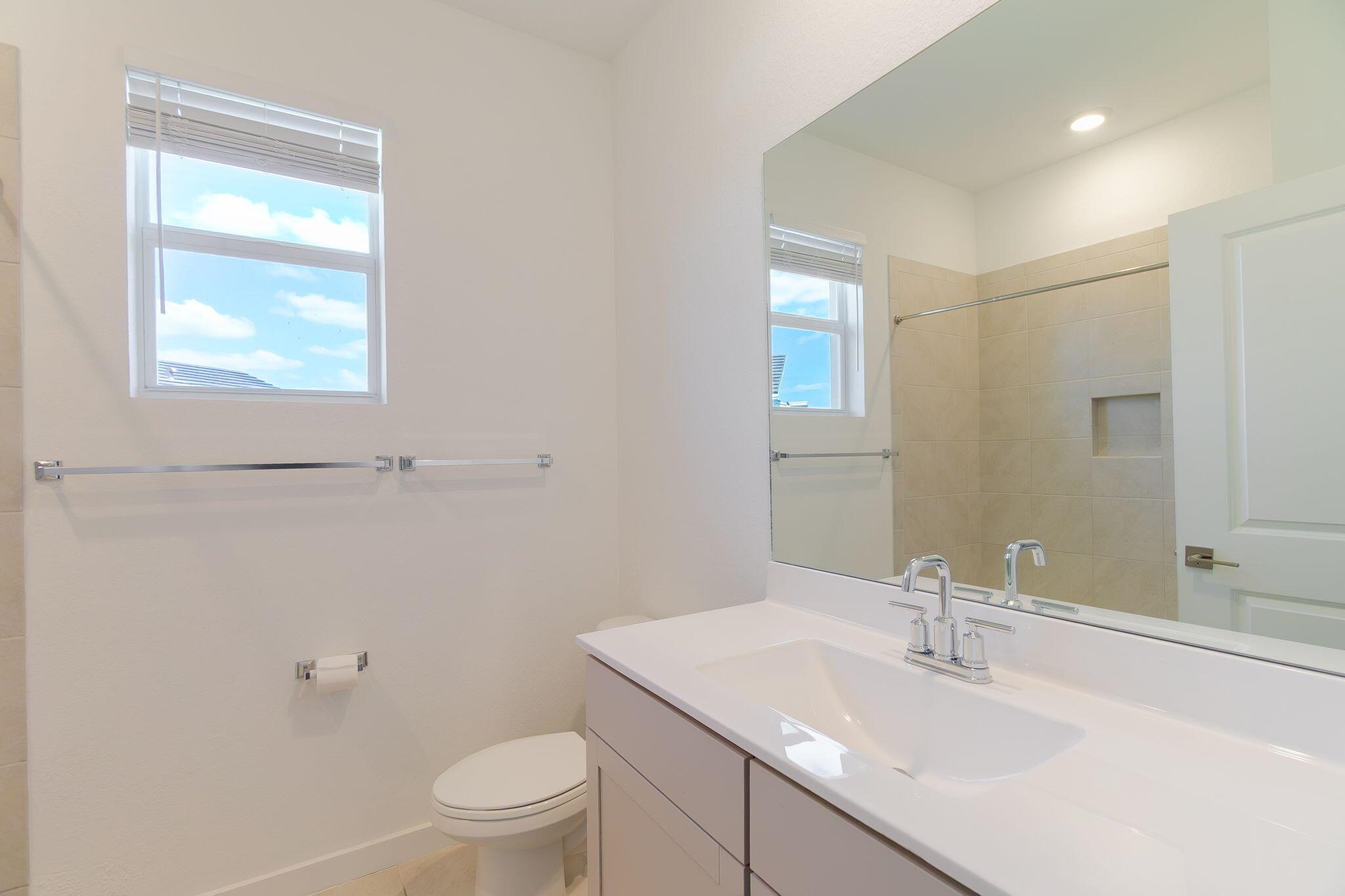 TOWN COMMONS PUD REPLAT - Residential Lease