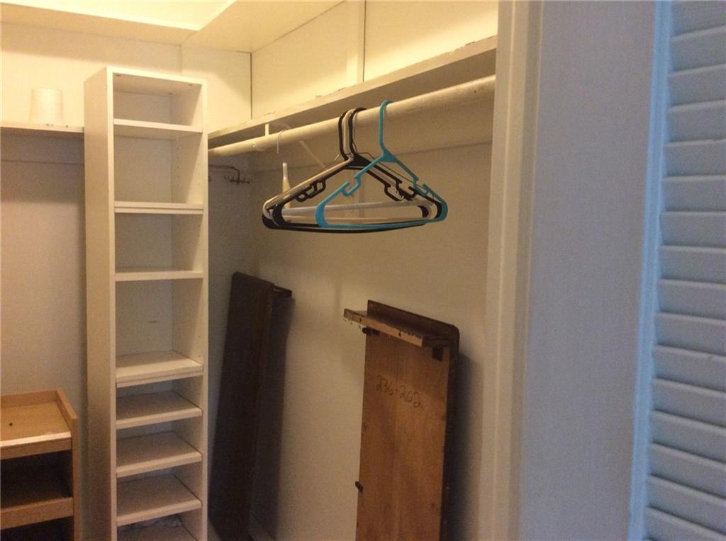 Meadowbrook Towers Condo - Residential