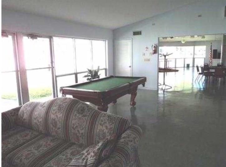 Meadowbrook Towers Condo - Residential