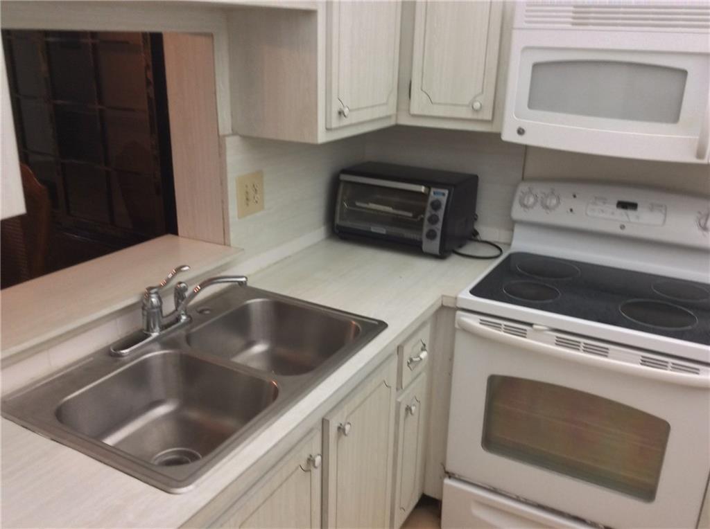 Meadowbrook Towers Condo - Residential