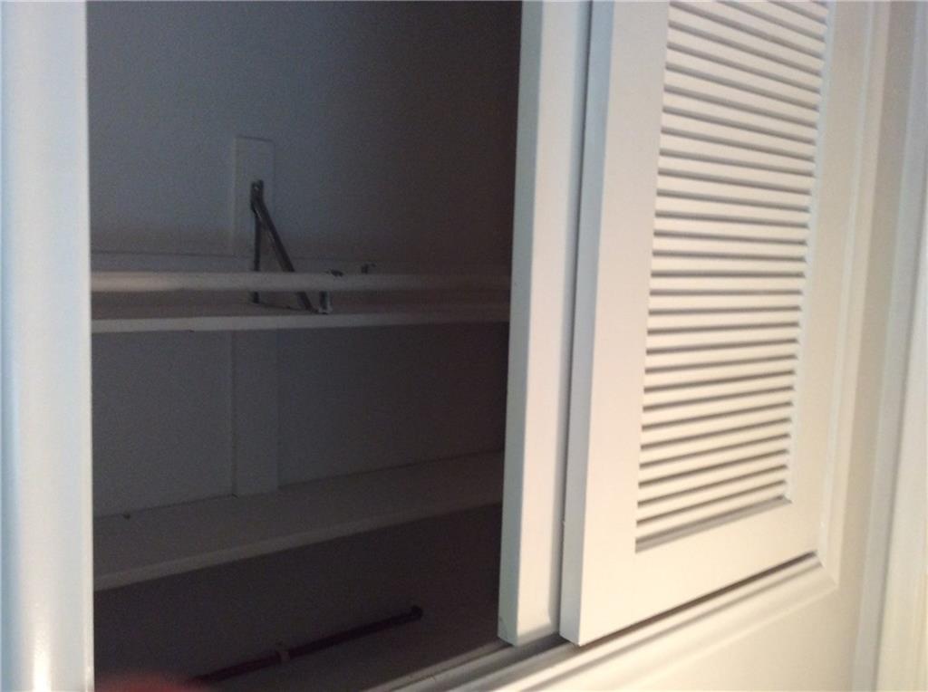 Meadowbrook Towers Condo - Residential