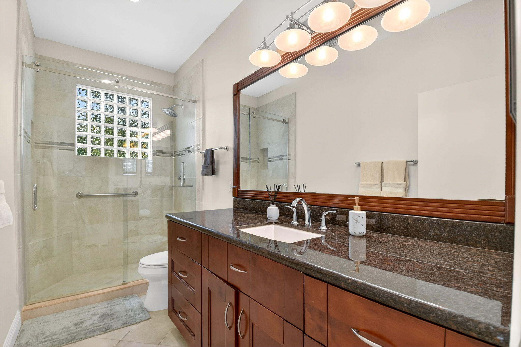 Wycliffe - Kensington - Residential