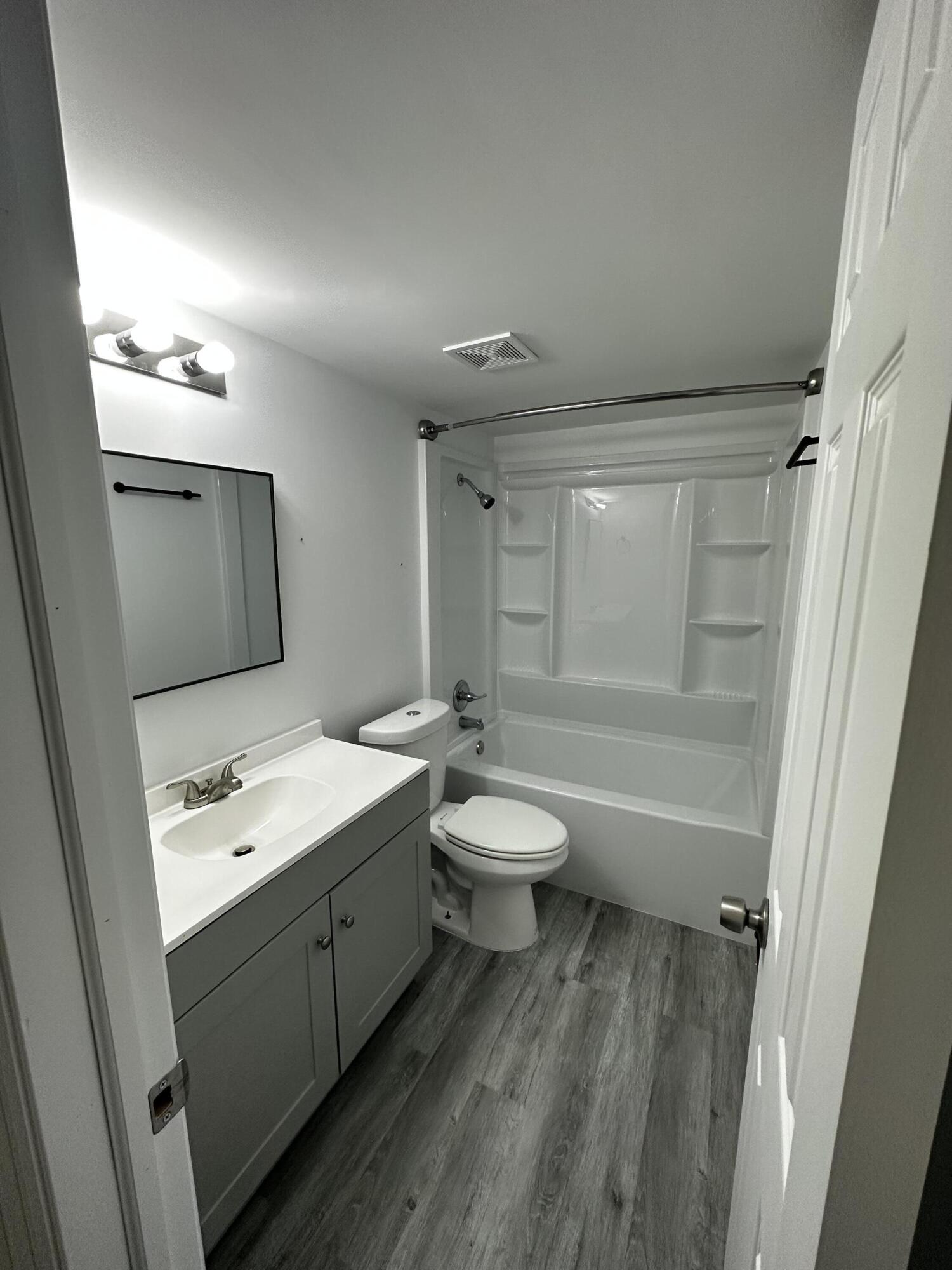 APARTMENTS AT TIMBERLAKE CONDO - Residential