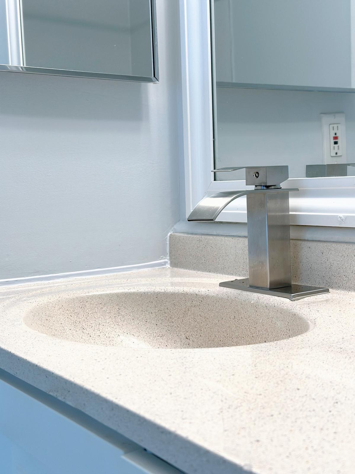 HOLLYWOOD PARC CONDOMINIUM - Residential Lease