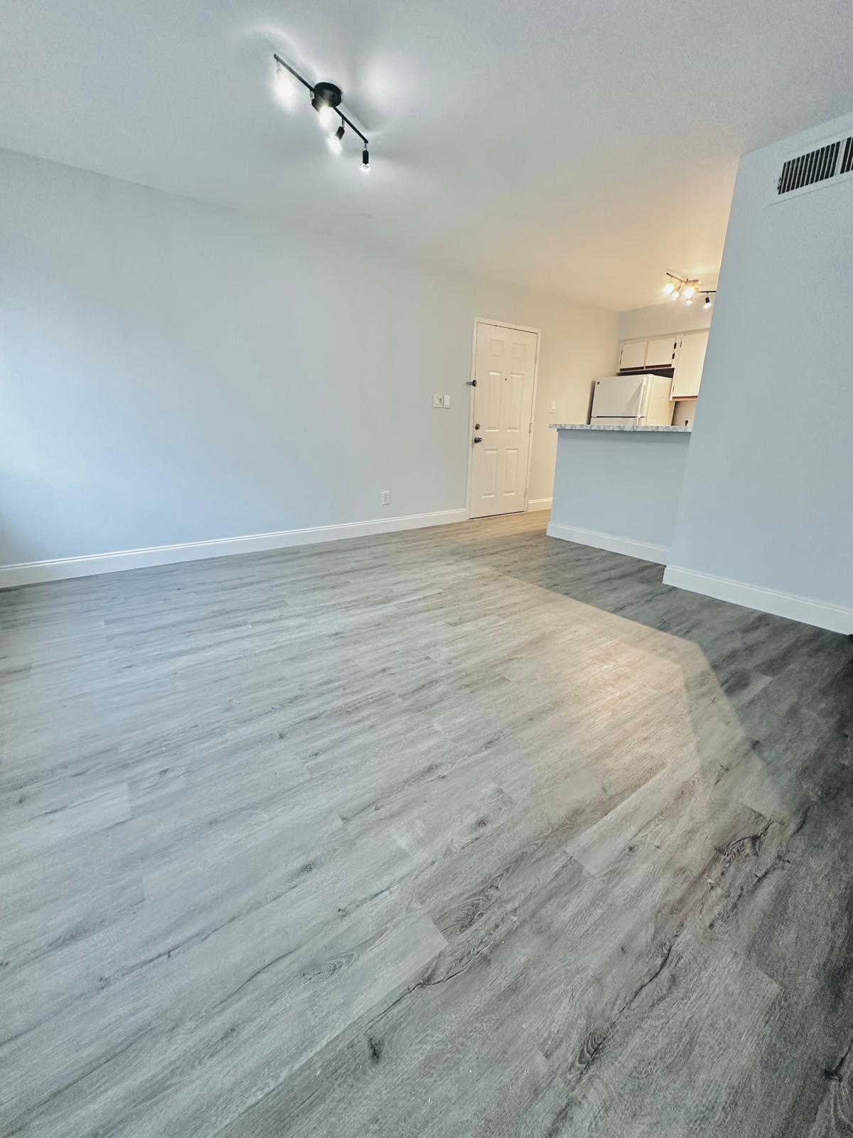 HOLLYWOOD PARC CONDOMINIUM - Residential Lease