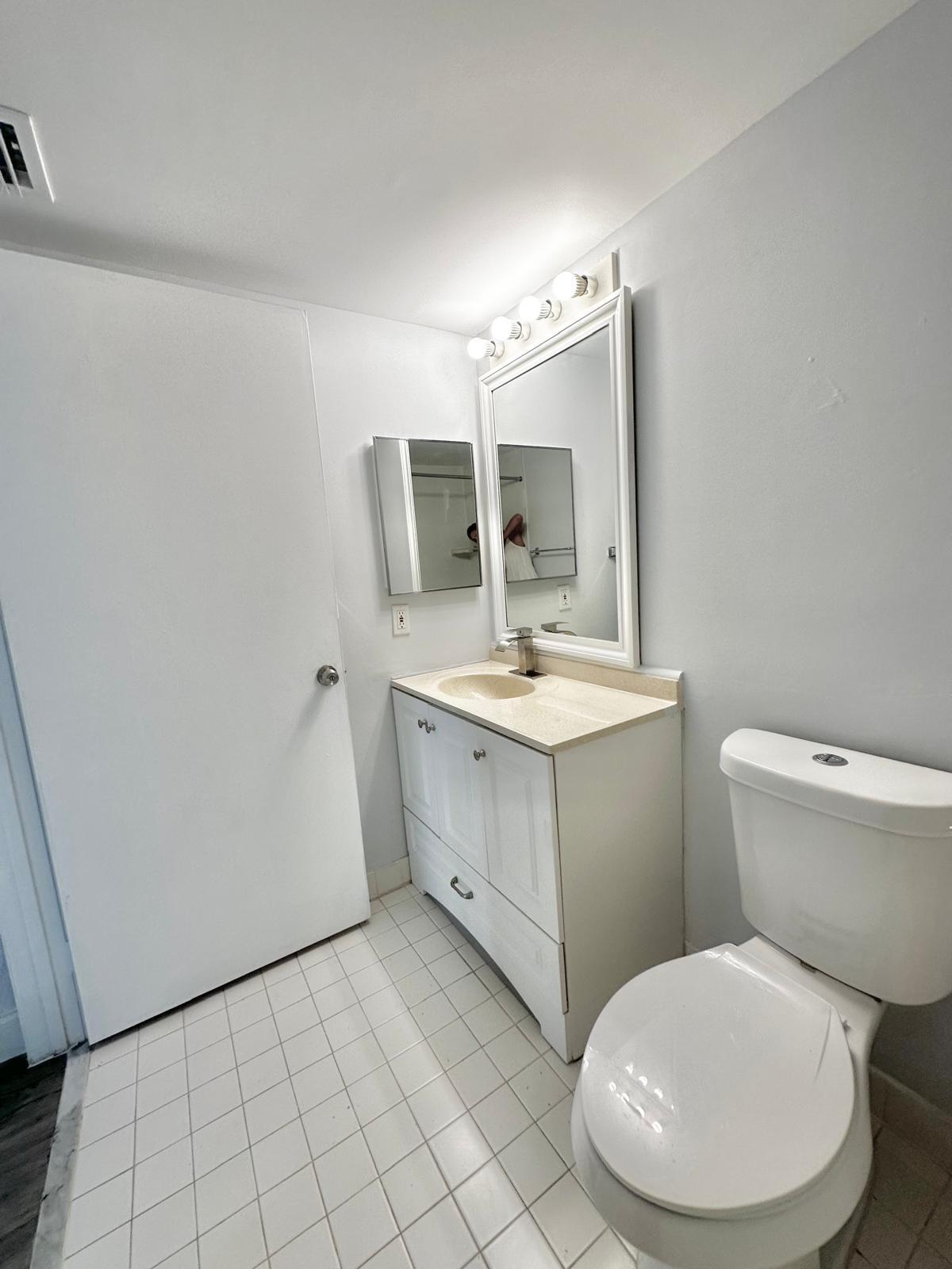 HOLLYWOOD PARC CONDOMINIUM - Residential Lease