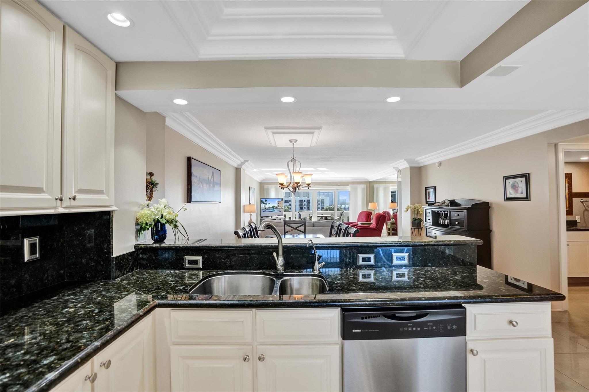 CENTURY PLAZA - Residential