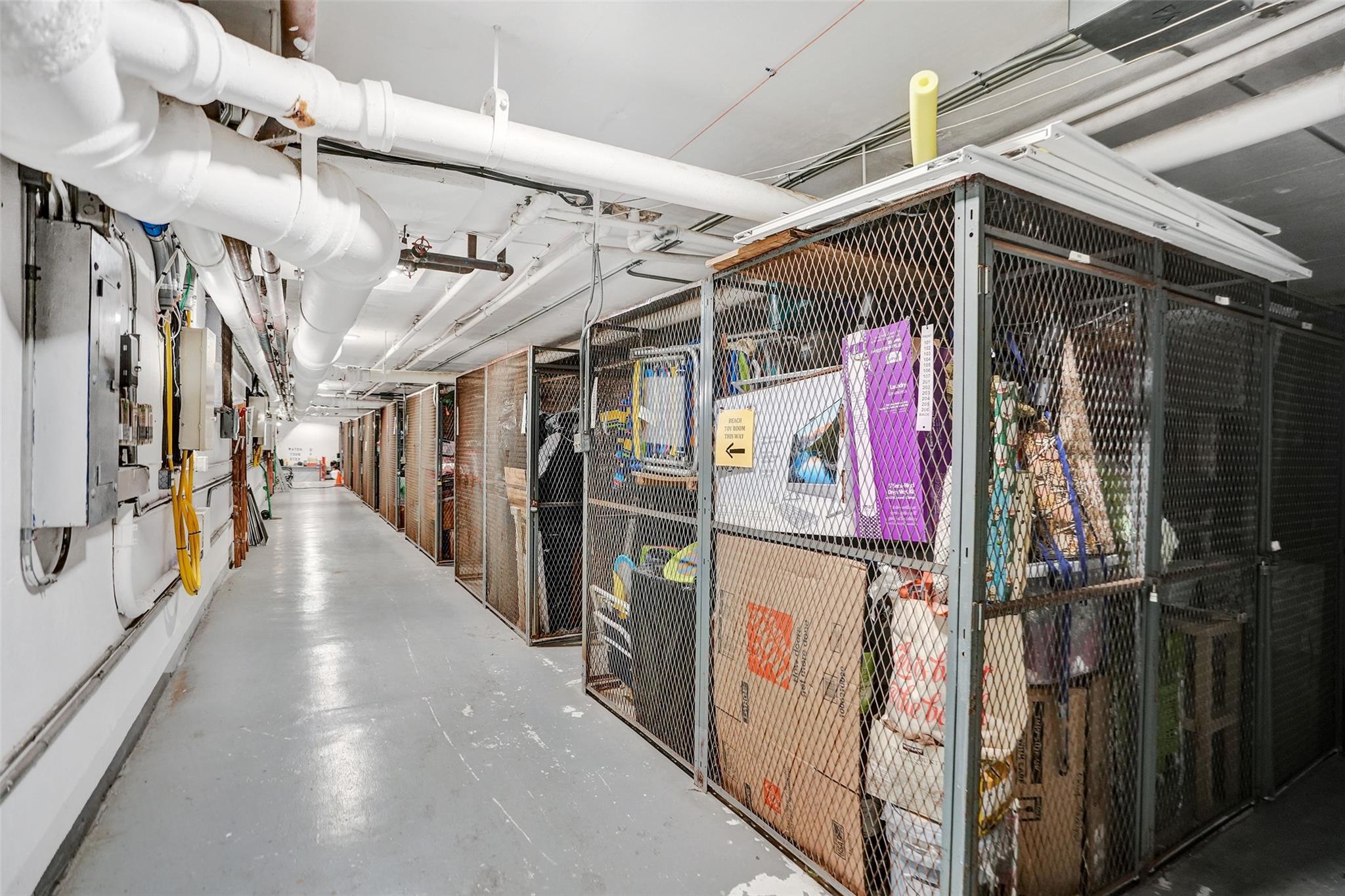 CENTURY PLAZA - Residential