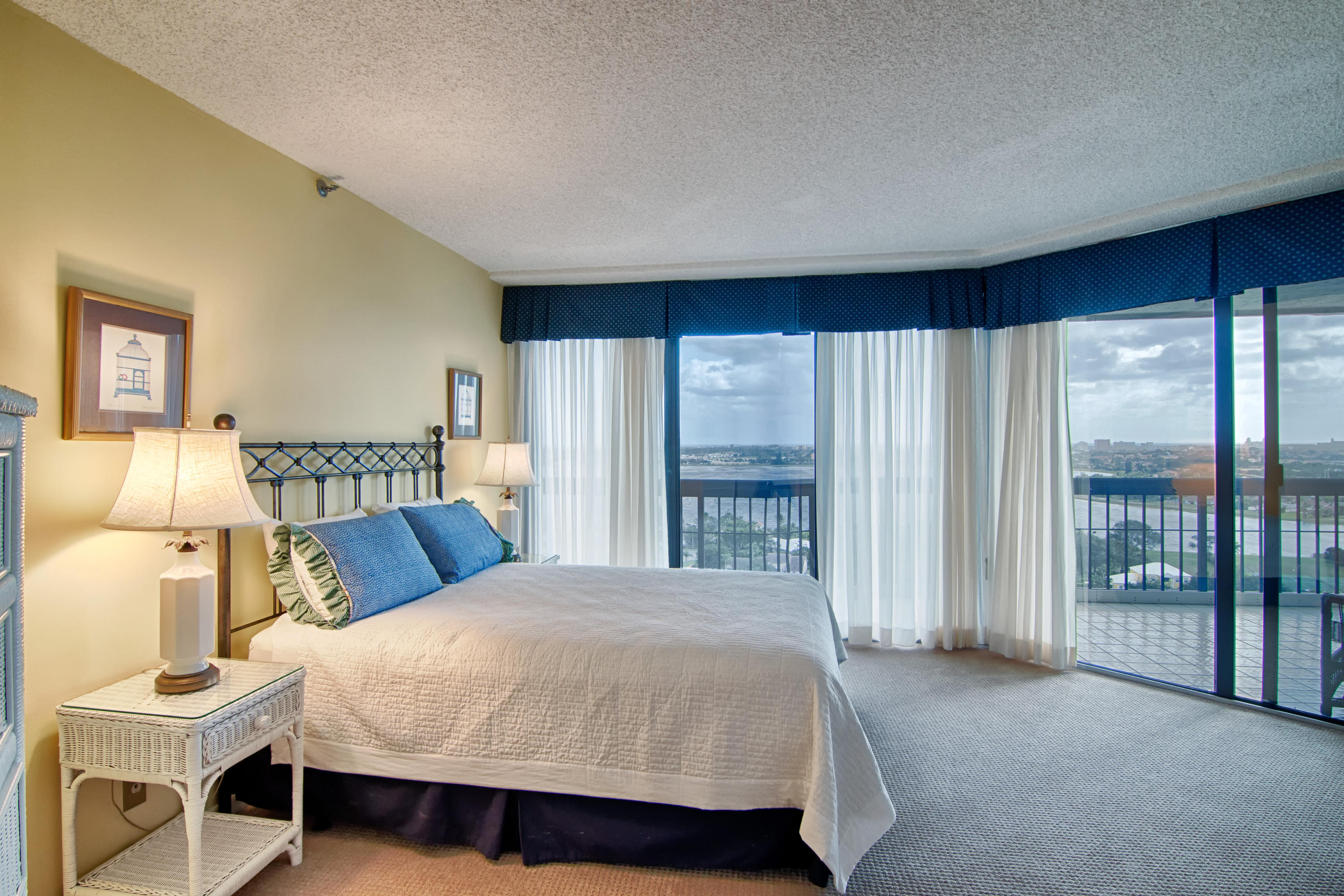 LANDS OF THE PRESIDENT - Residential