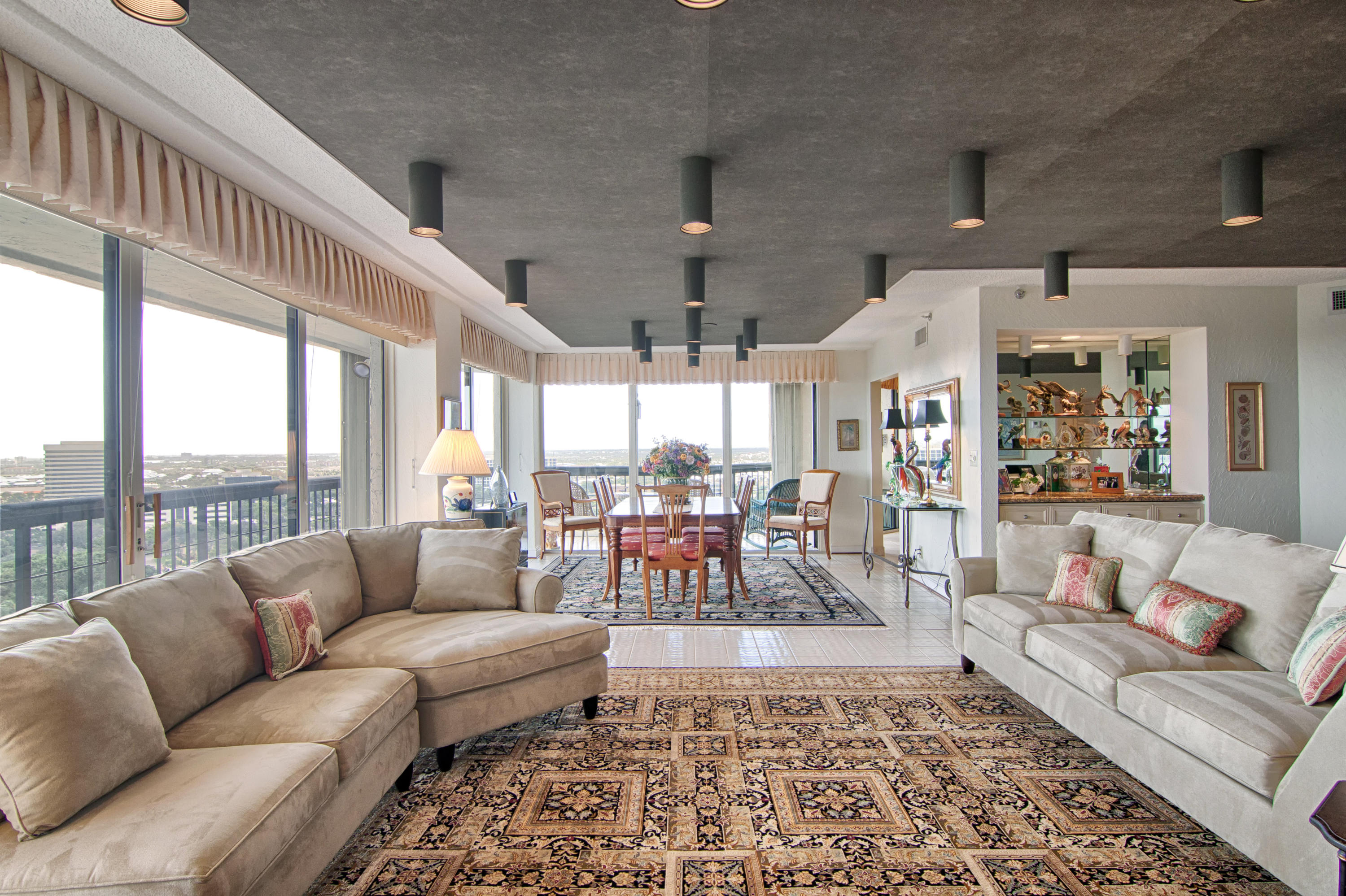 LANDS OF THE PRESIDENT - Residential