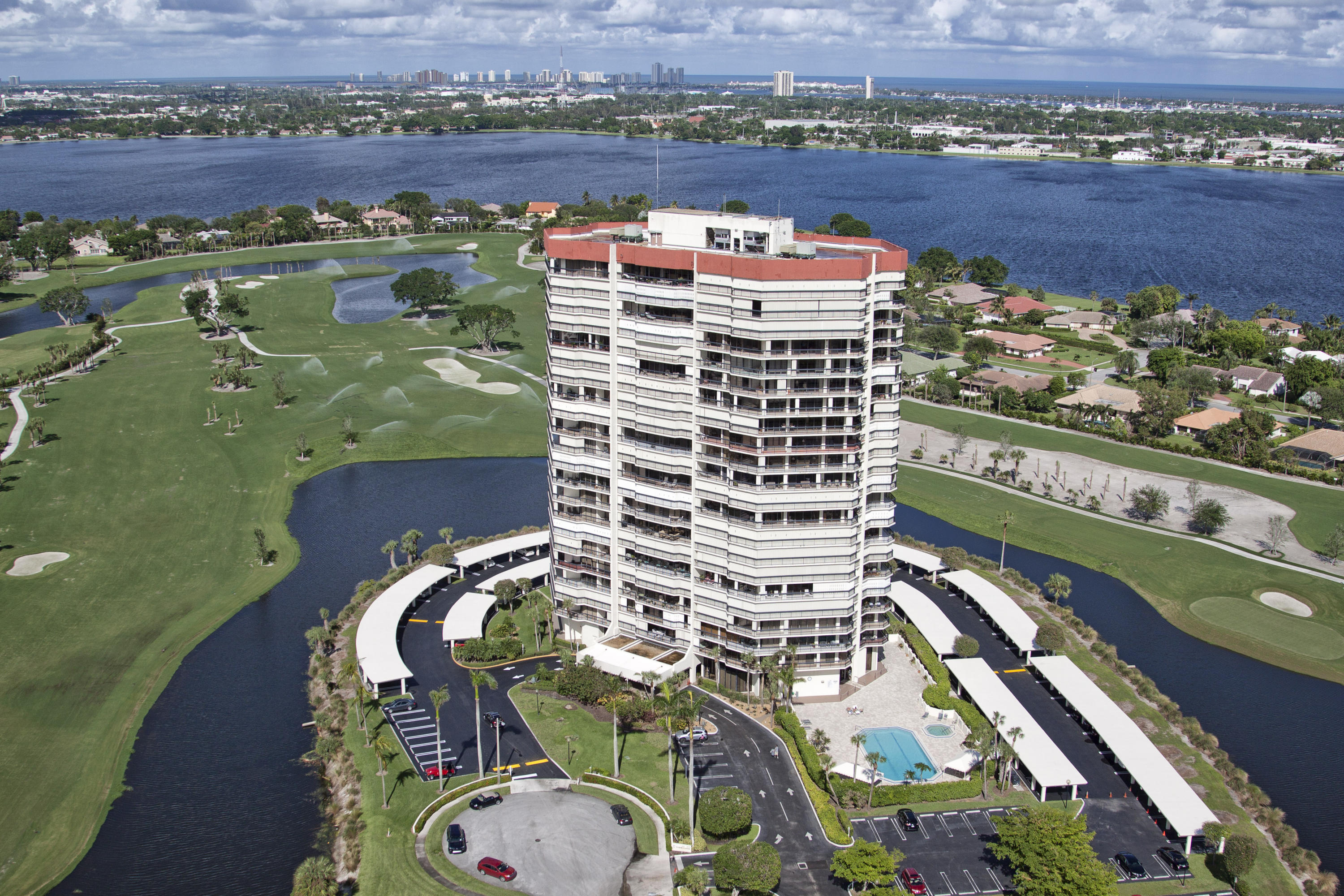 LANDS OF THE PRESIDENT - Residential