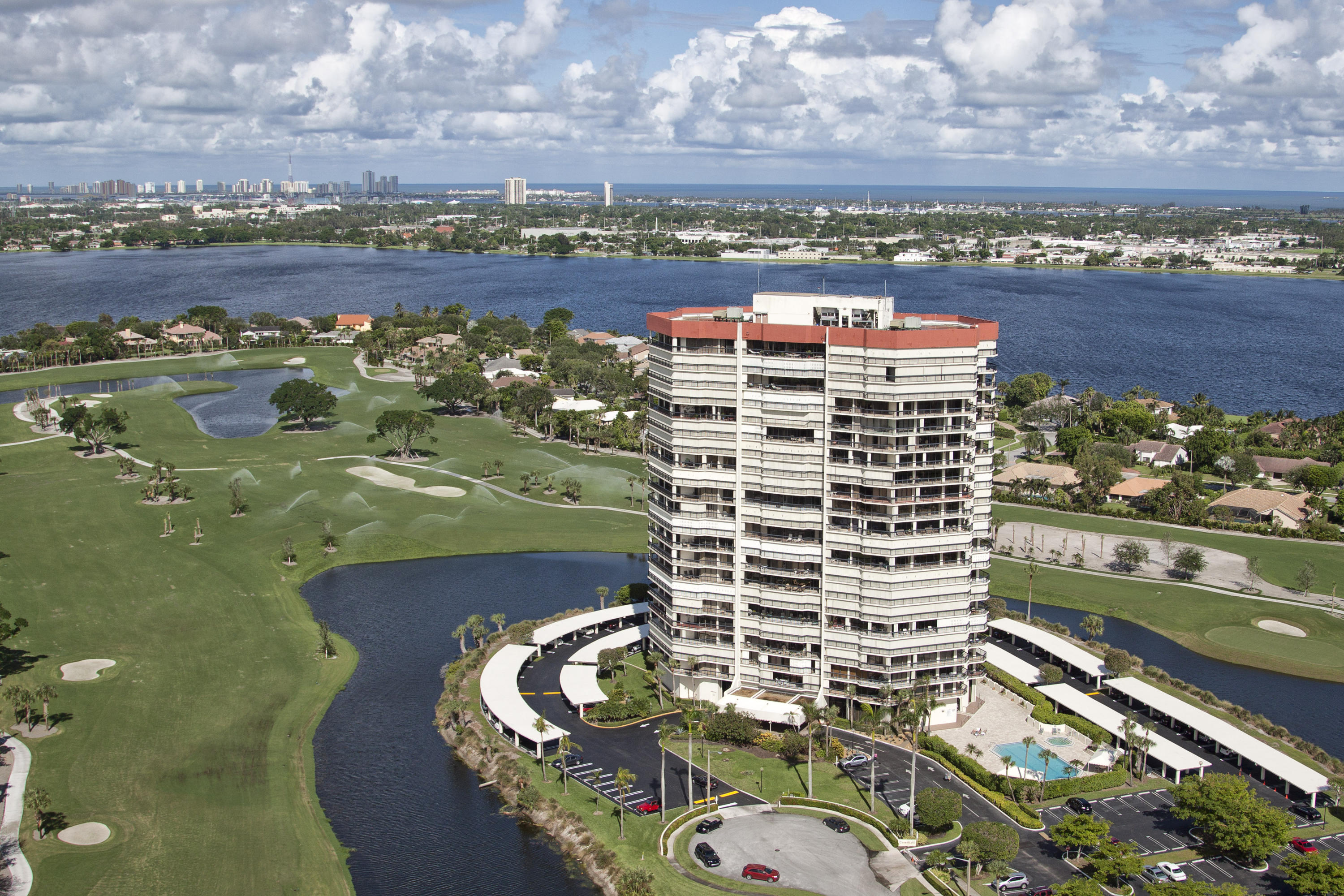 LANDS OF THE PRESIDENT - Residential