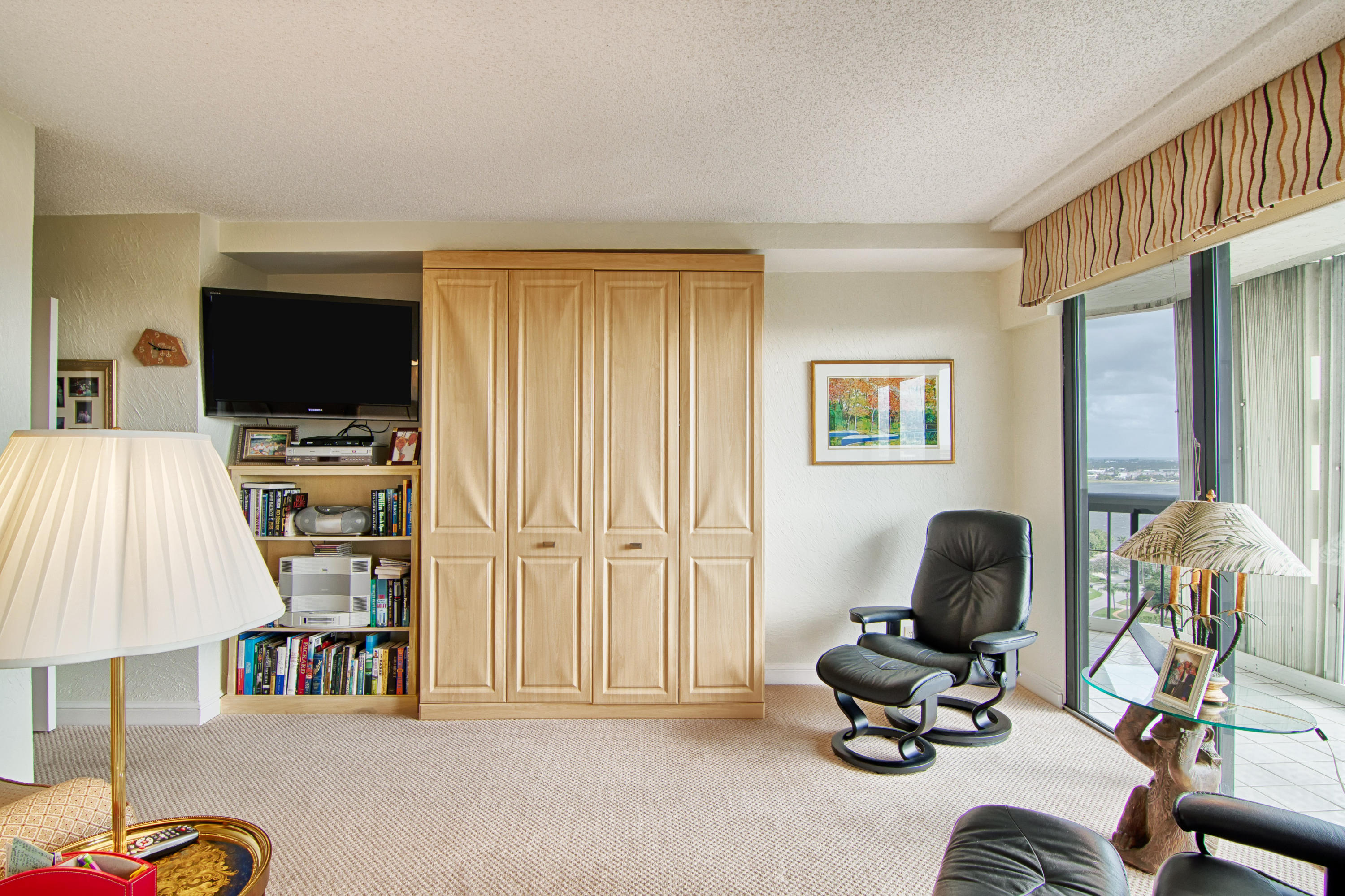 LANDS OF THE PRESIDENT - Residential