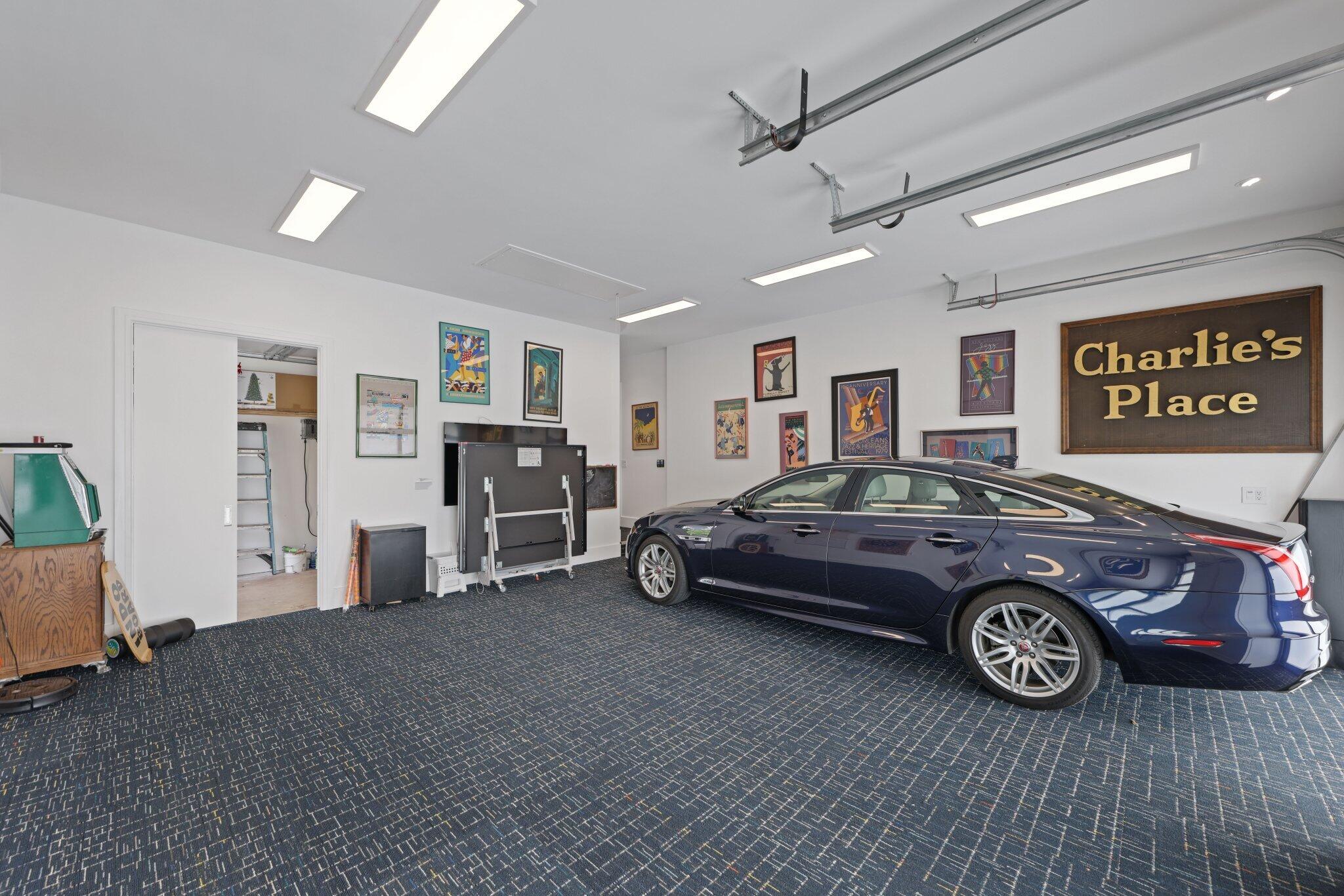 DELRAY DUNES 2ND SEC - Residential