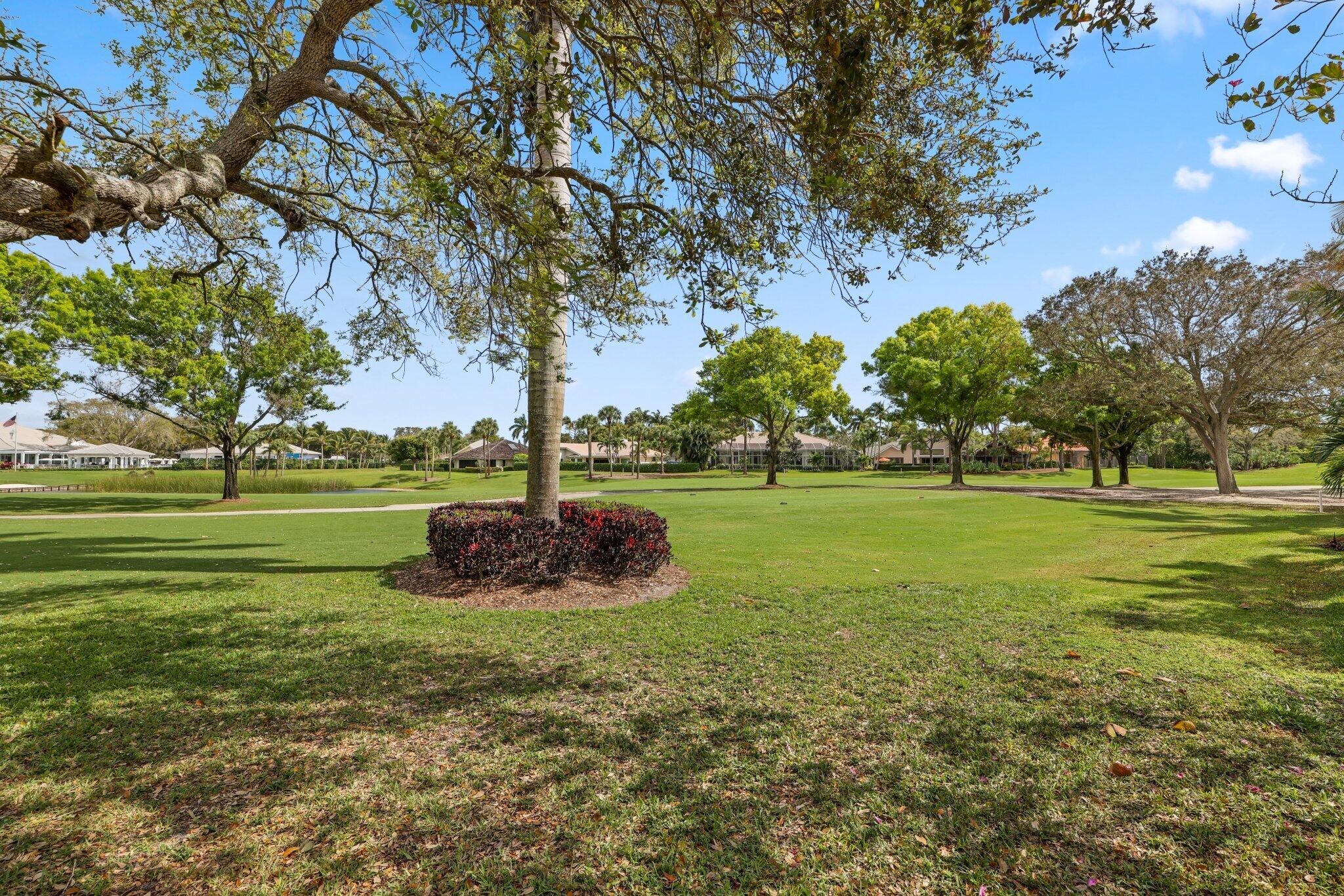 DELRAY DUNES 2ND SEC - Residential