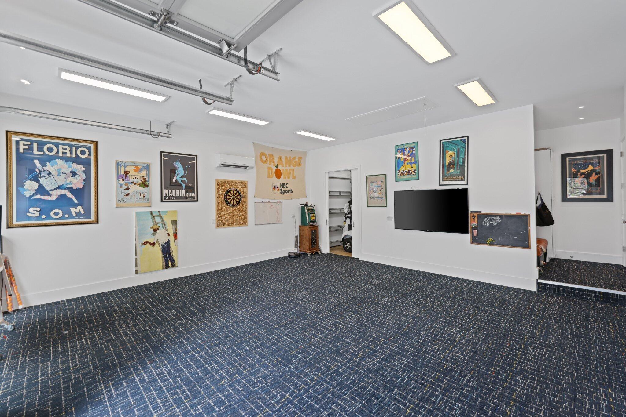 DELRAY DUNES 2ND SEC - Residential