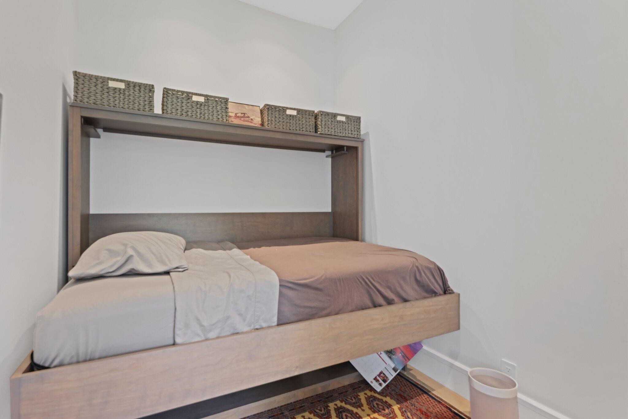 DELRAY DUNES 2ND SEC - Residential