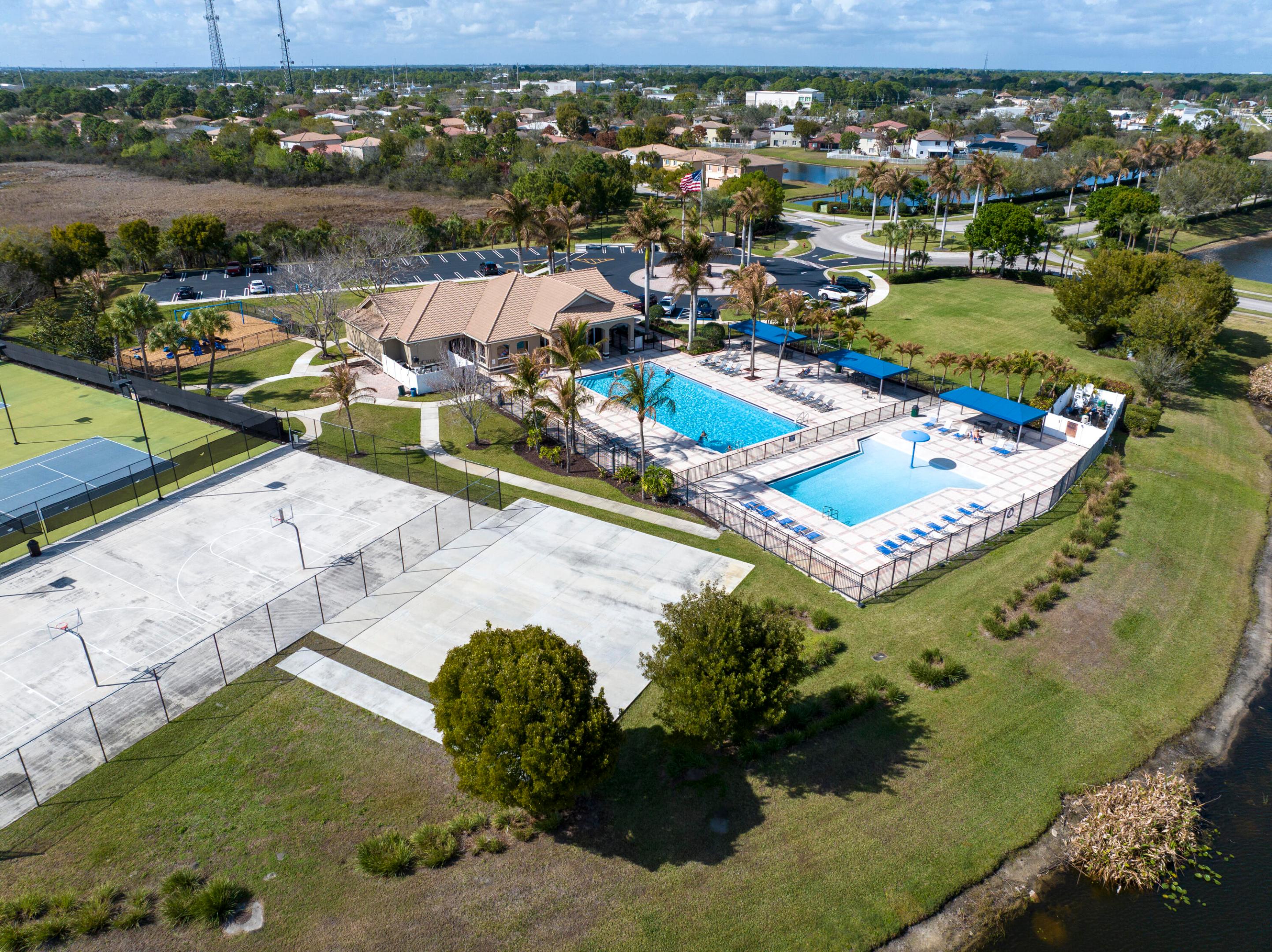 SECOND REPLAT OF PORTOFINO ISLES - Residential