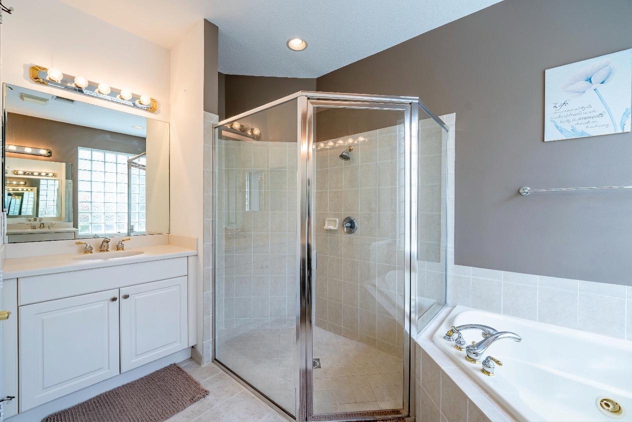 SECOND REPLAT OF PORTOFINO ISLES - Residential