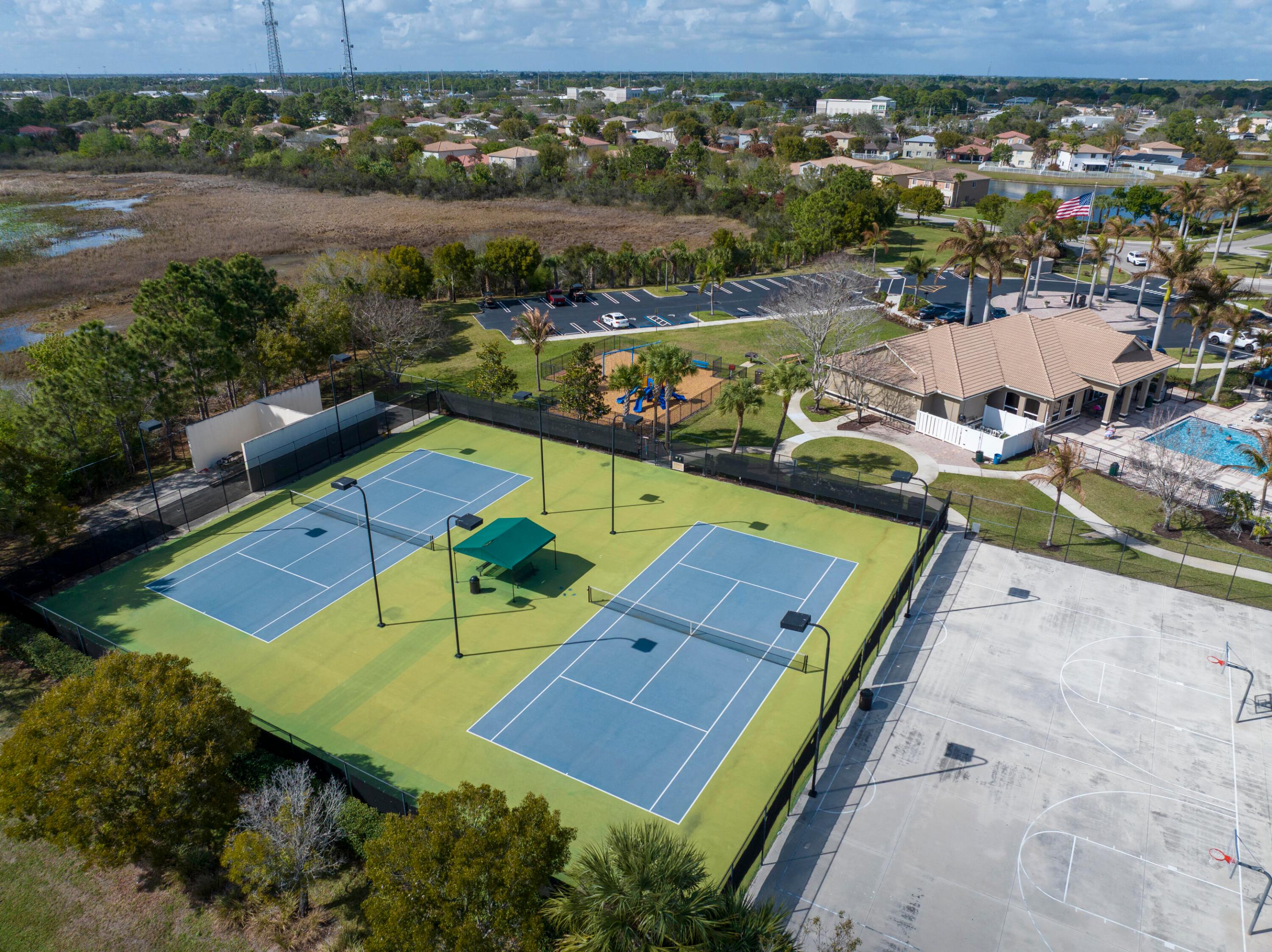 SECOND REPLAT OF PORTOFINO ISLES - Residential