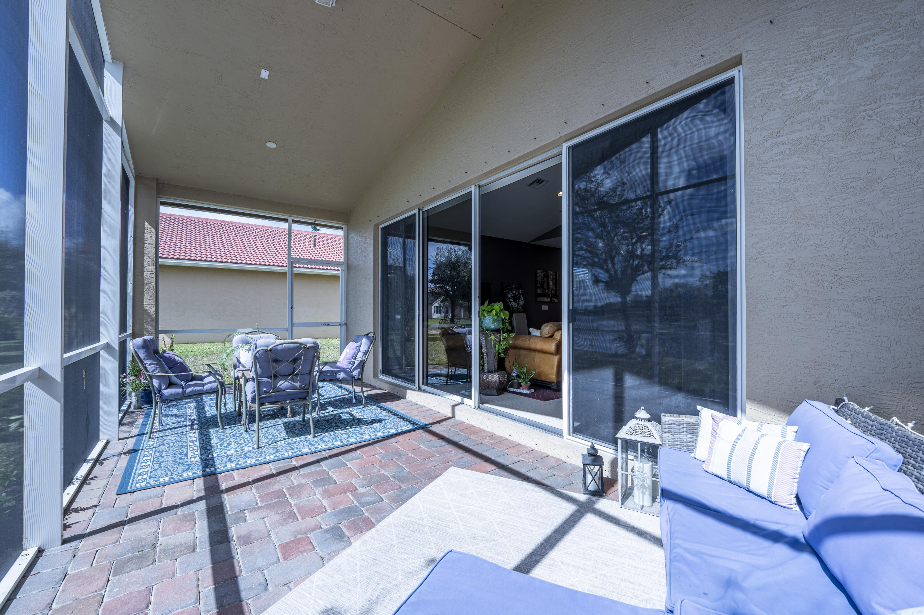 SECOND REPLAT OF PORTOFINO ISLES - Residential