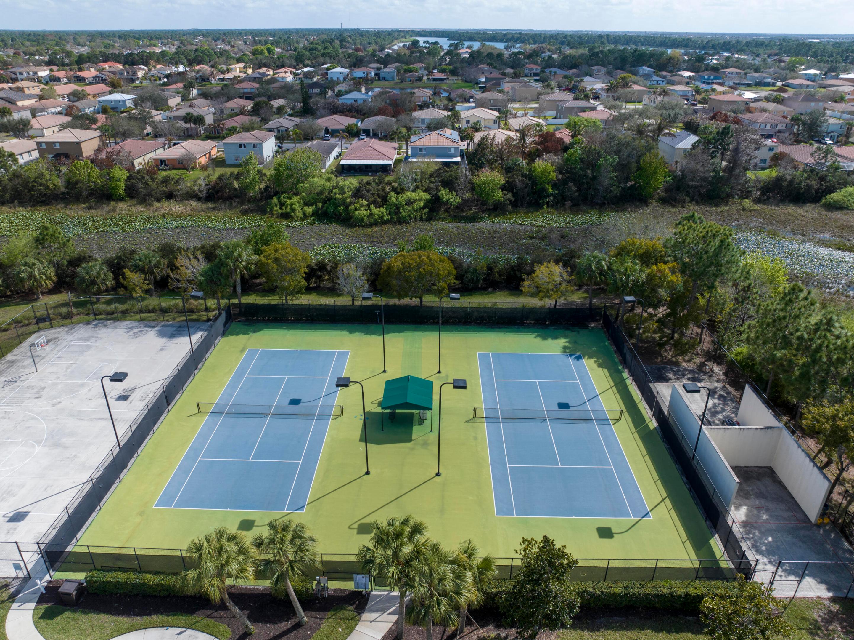 SECOND REPLAT OF PORTOFINO ISLES - Residential