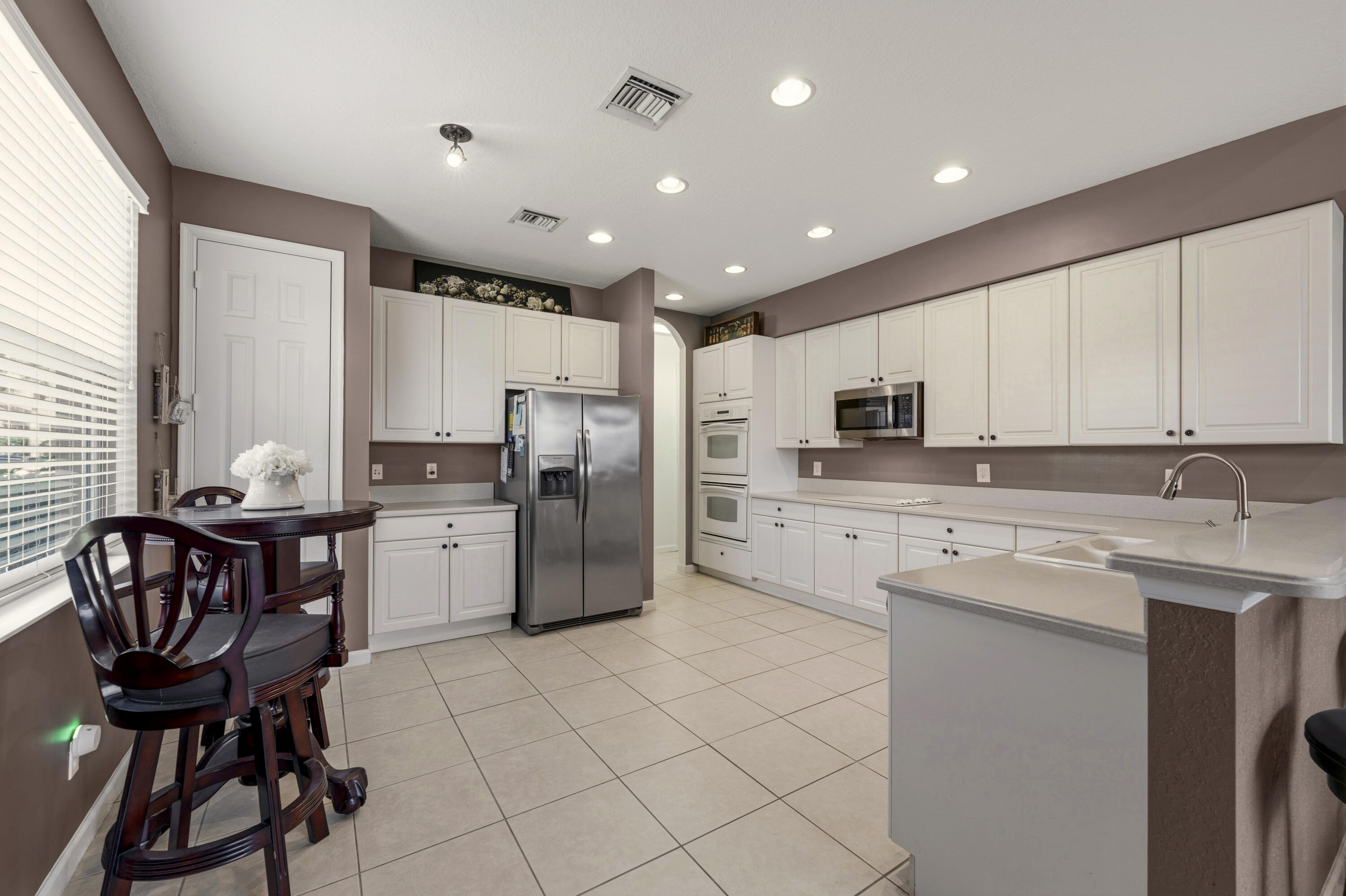 SECOND REPLAT OF PORTOFINO ISLES - Residential