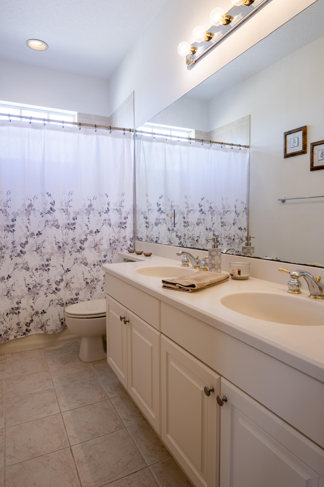 SECOND REPLAT OF PORTOFINO ISLES - Residential