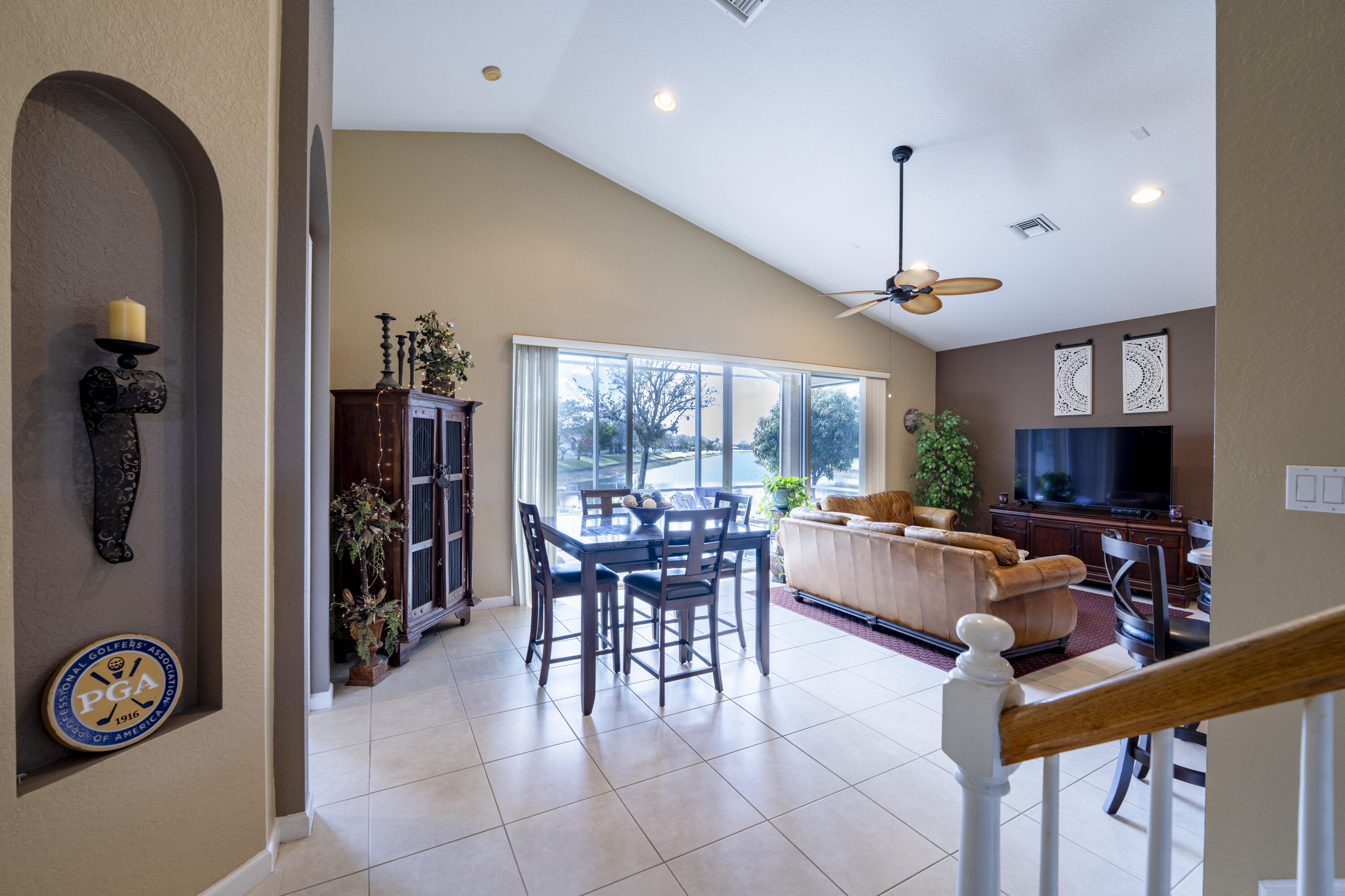 SECOND REPLAT OF PORTOFINO ISLES - Residential