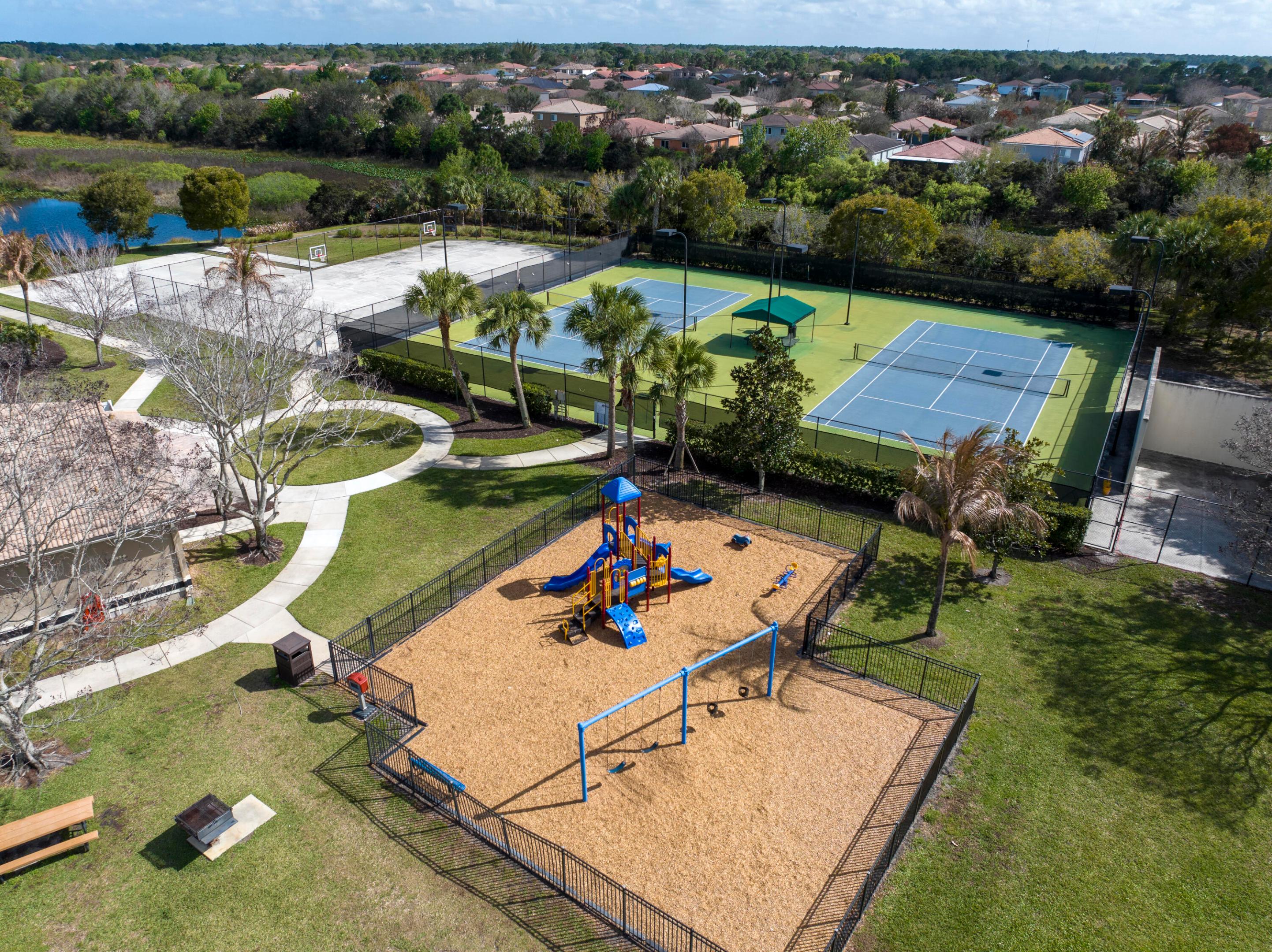 SECOND REPLAT OF PORTOFINO ISLES - Residential