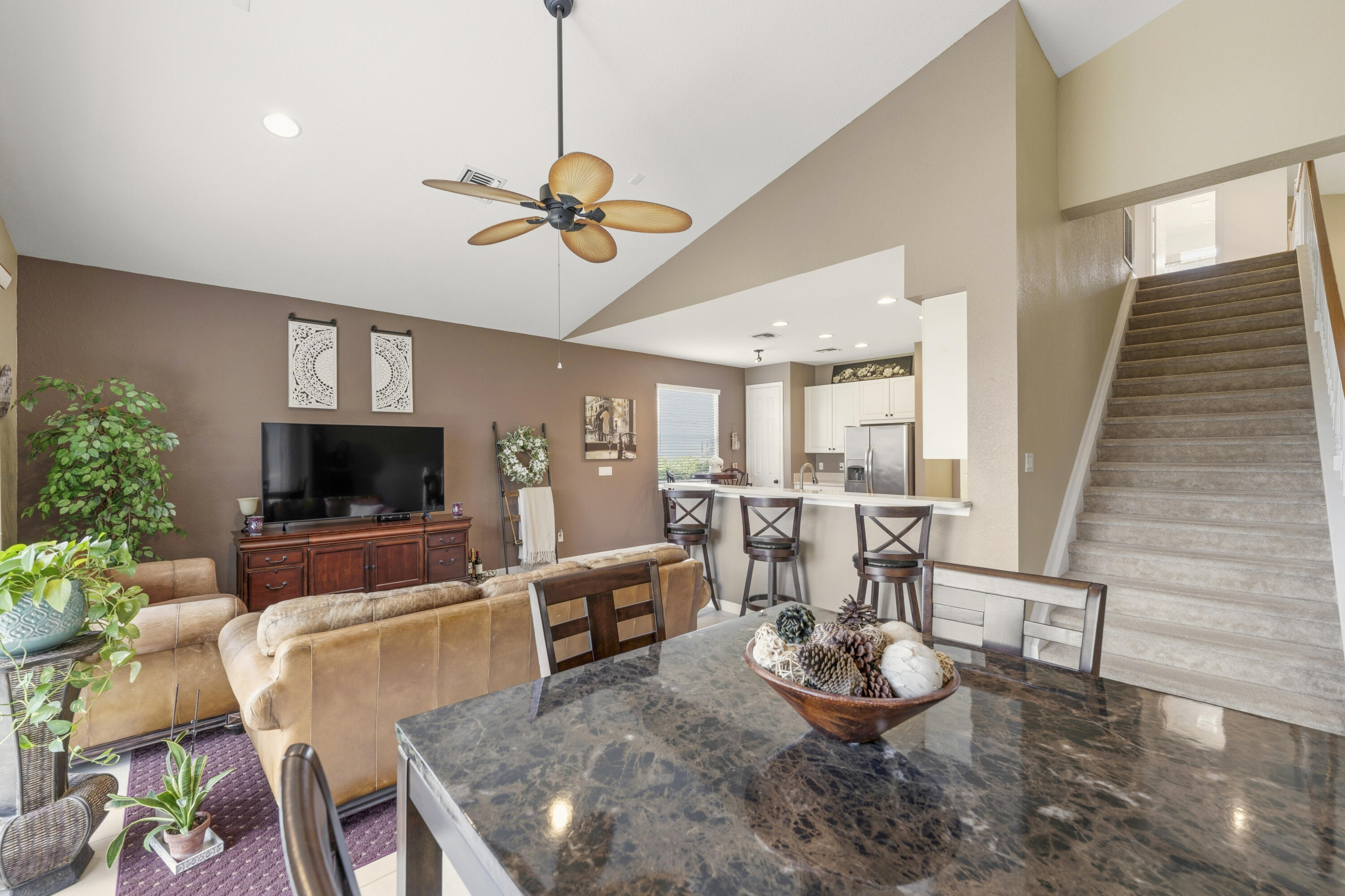 SECOND REPLAT OF PORTOFINO ISLES - Residential