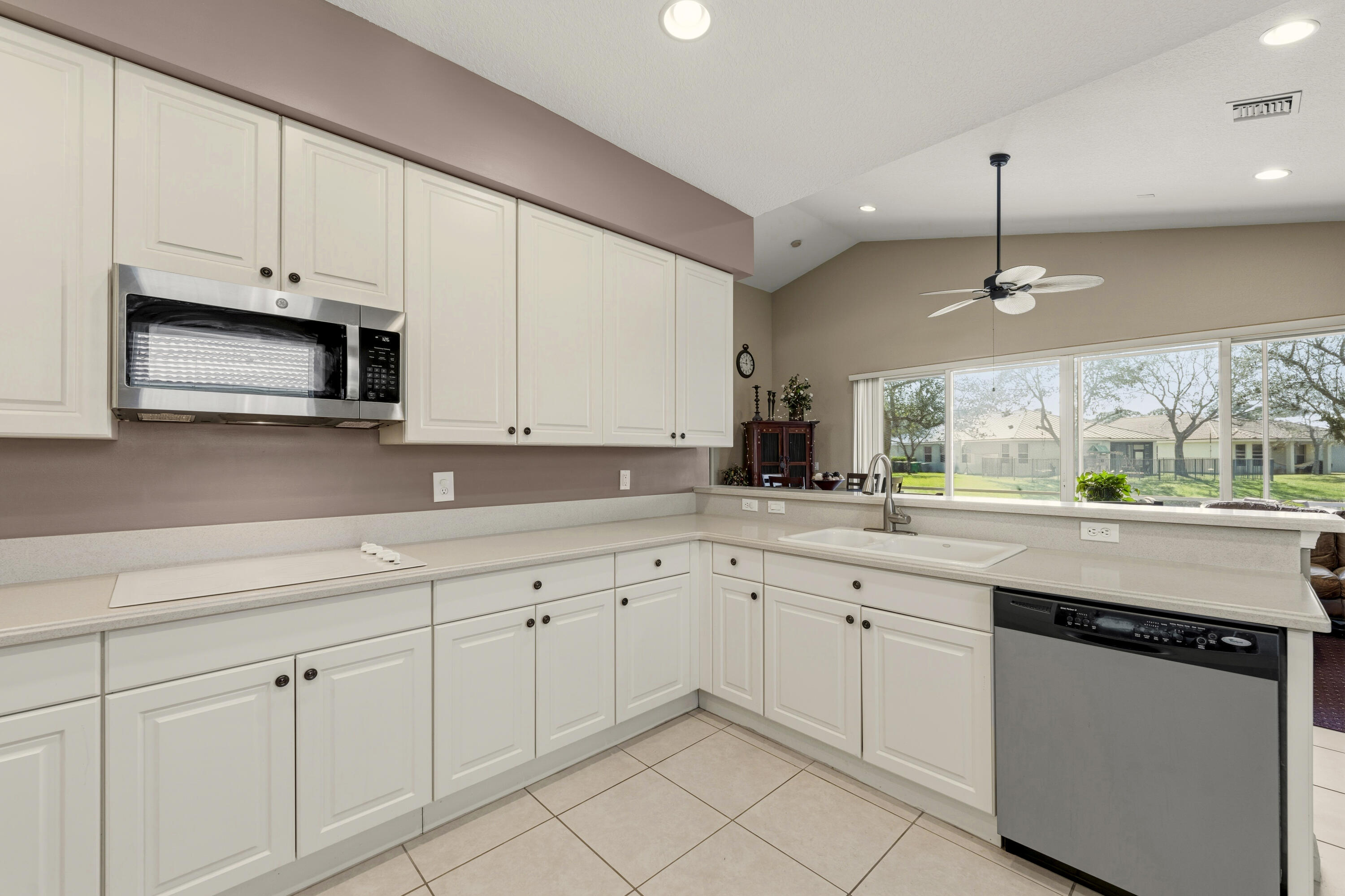 SECOND REPLAT OF PORTOFINO ISLES - Residential